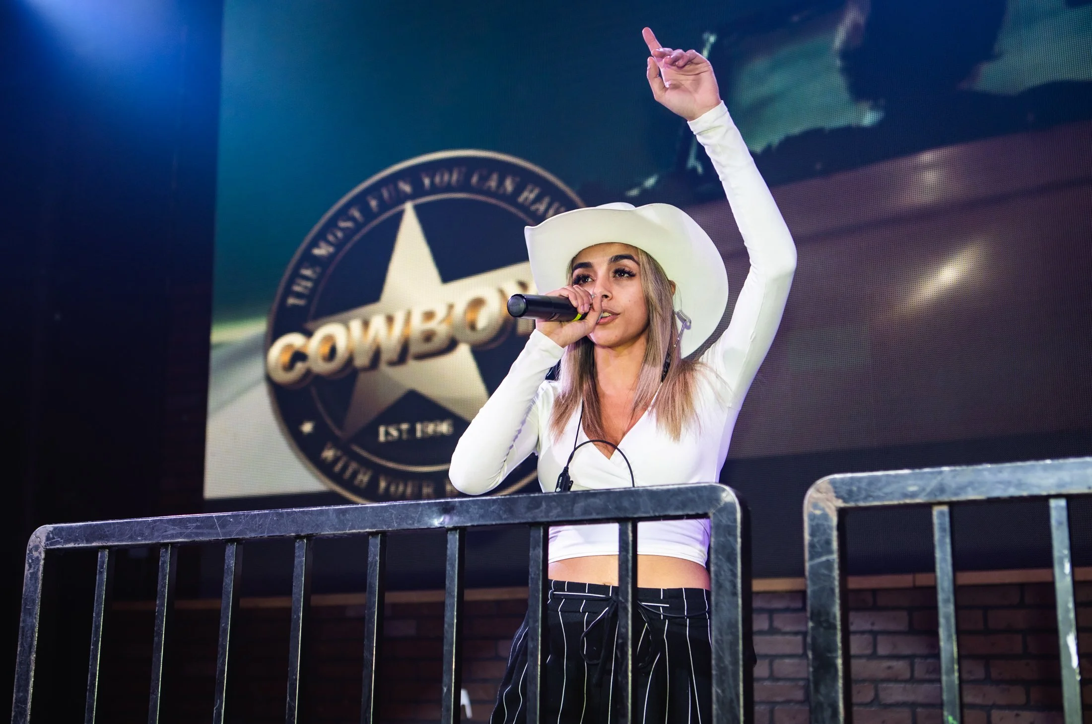 COWBOYSNYE_JennFive_6455.jpg