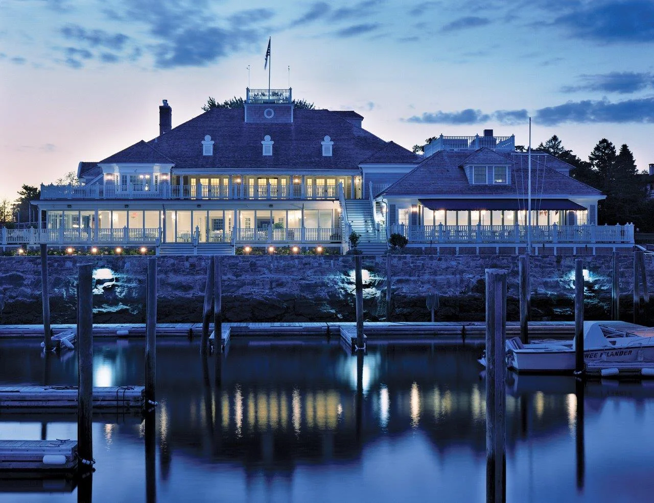 Belle Haven Club dock at dusk