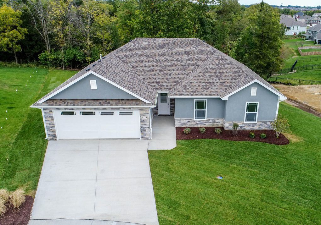 4729 Stone Mountain Pkwy