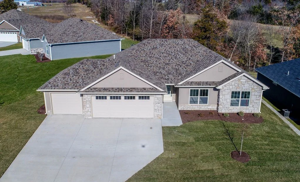 4733 Stone Mountain Pkwy