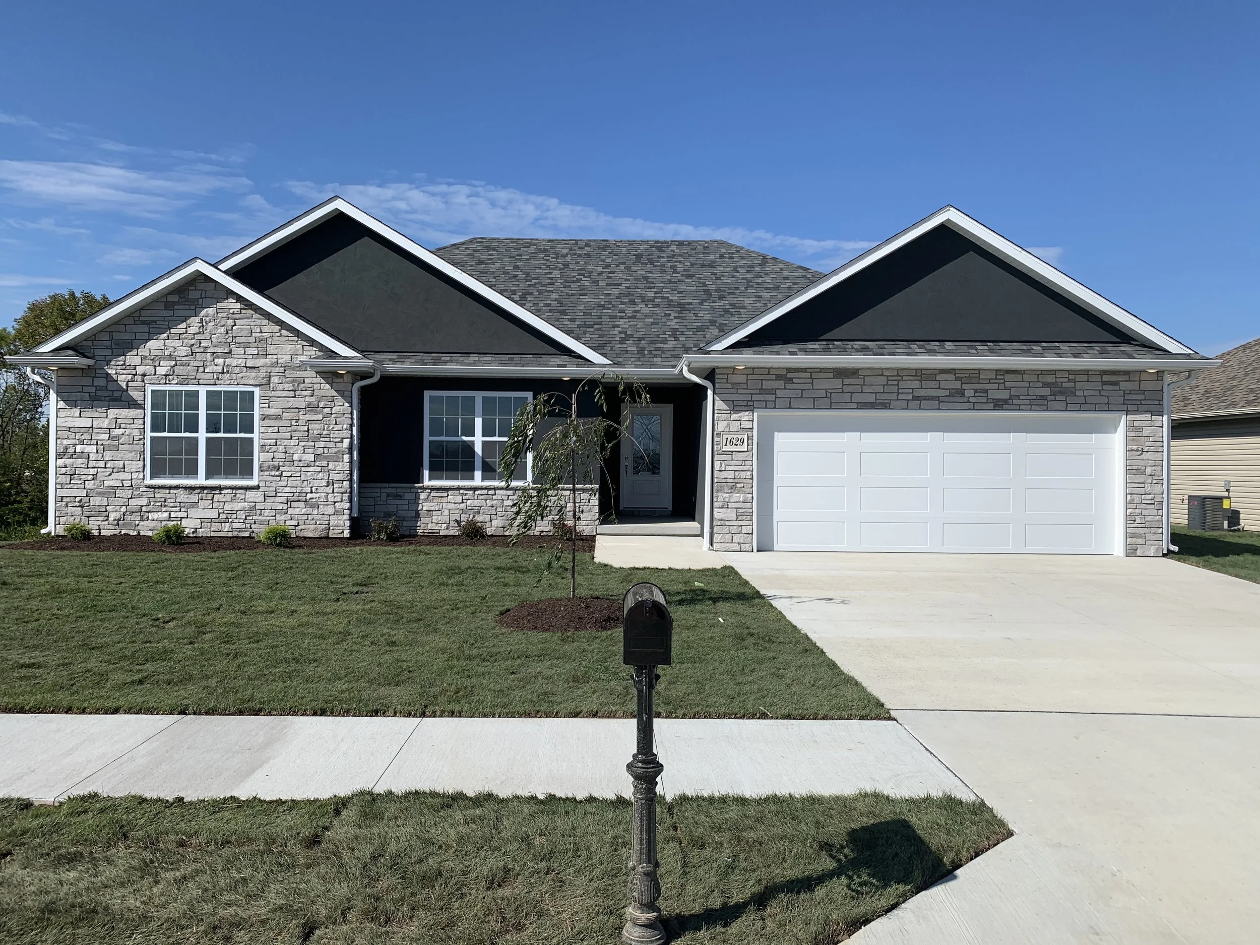 1629 Spring Mountain Drive