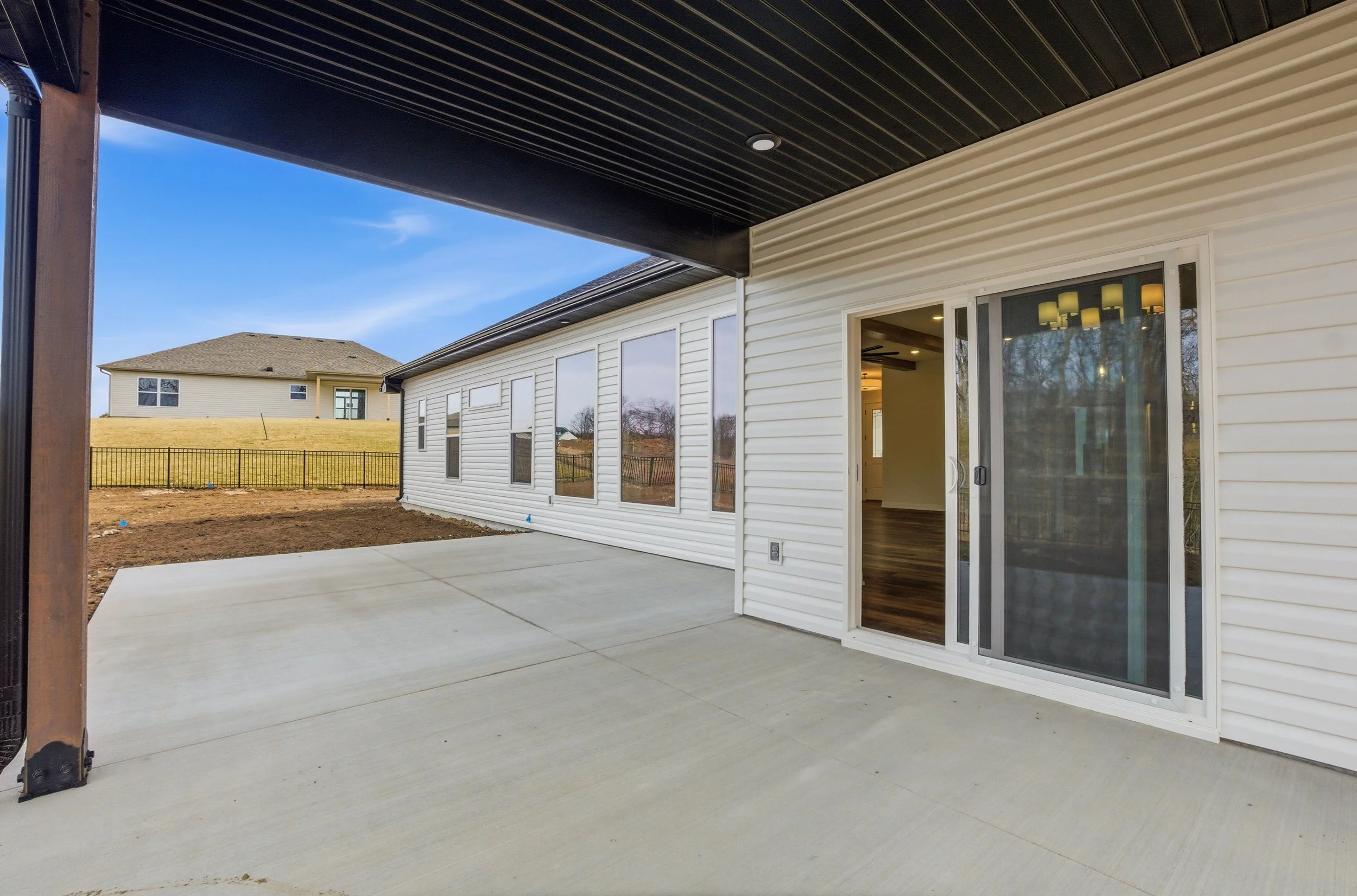 covered patio.jpg