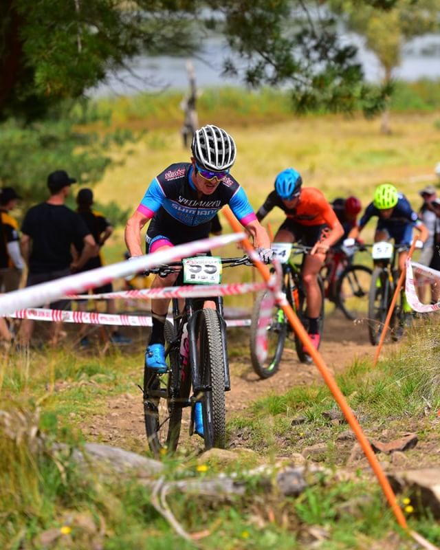 Some action from this year's Australian XCO Nationals in #Armidale #mtb #mtba #newenglandhighcountry #wembo2020 Photo: Peter Hosking