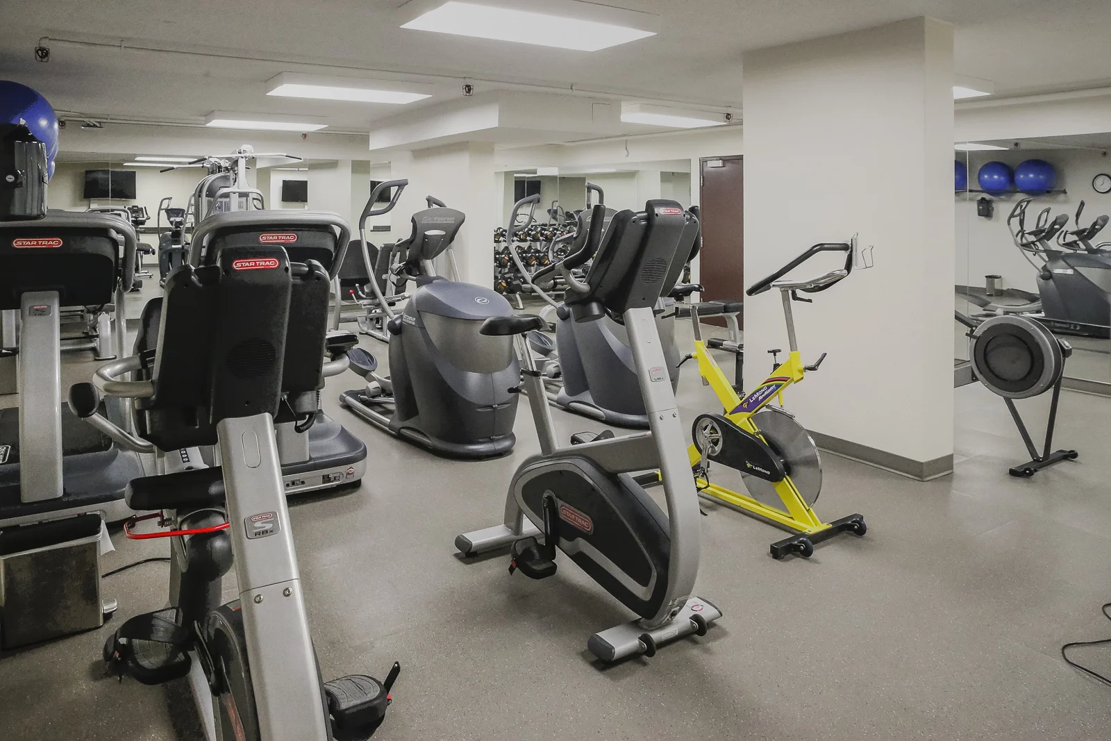 The Roxboro House — Criterion Residences Luxury Furnished Suites in