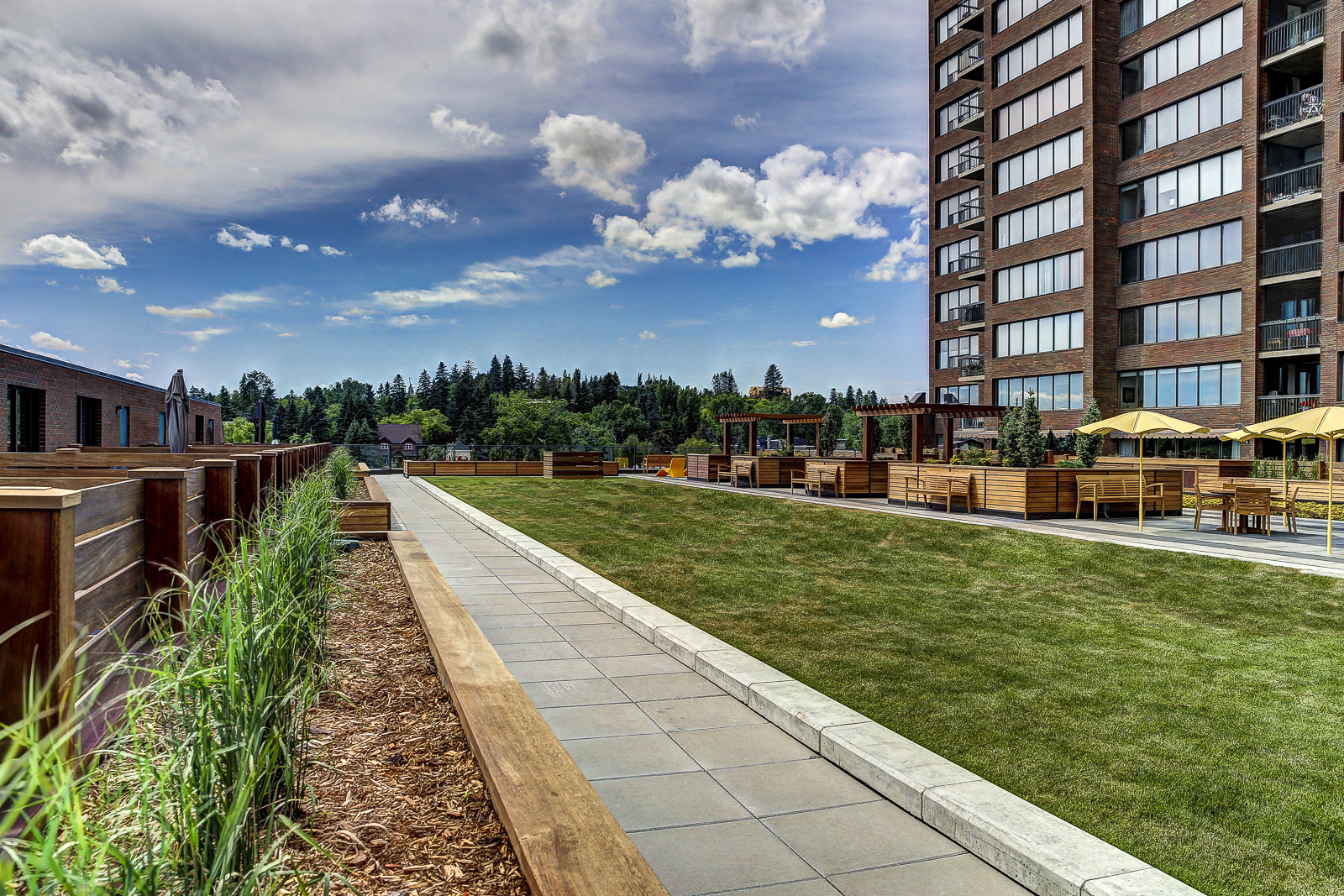 The Roxboro House — Criterion Residences Luxury Furnished Suites in