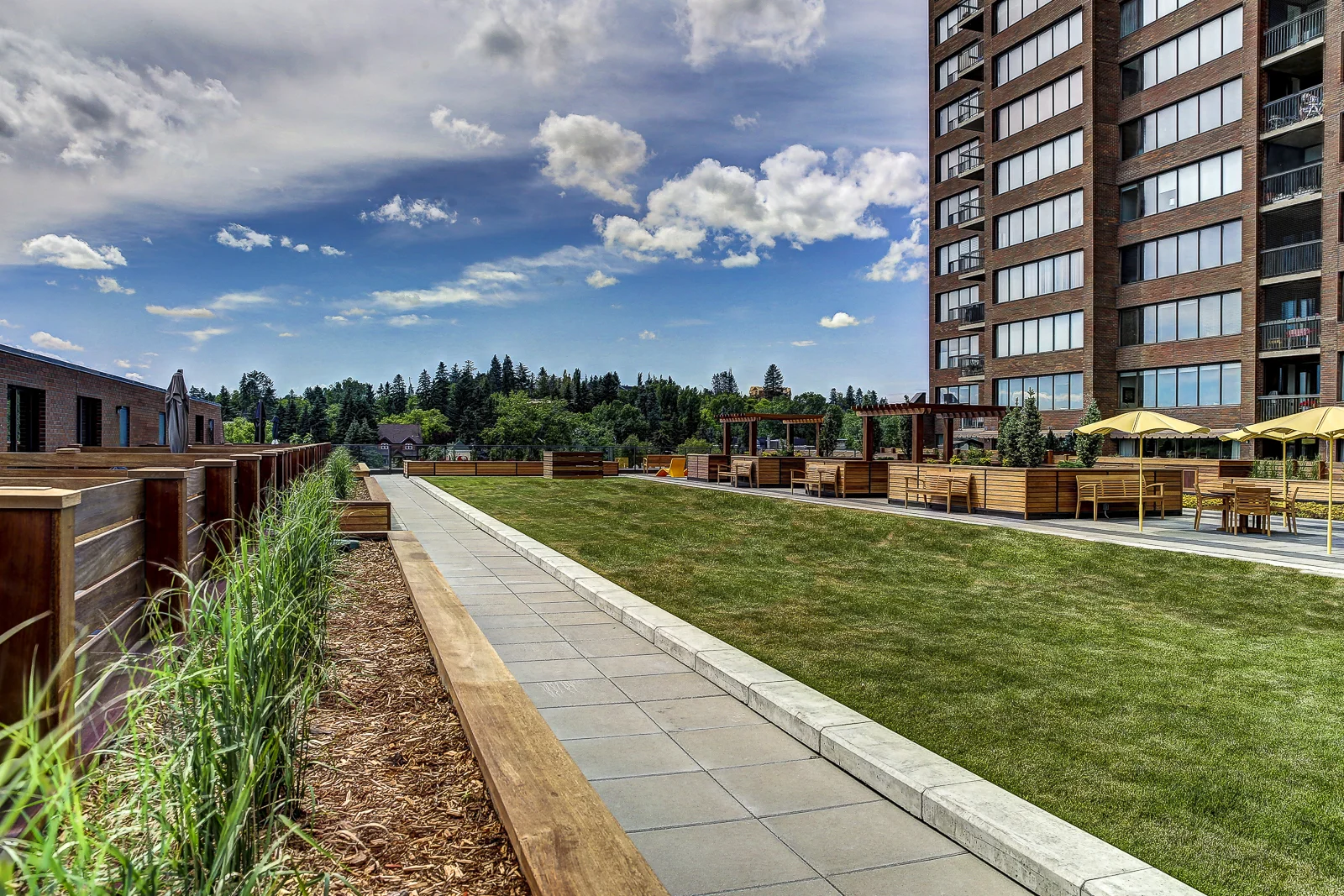 The Roxboro House — Criterion Residences Luxury Furnished Suites in