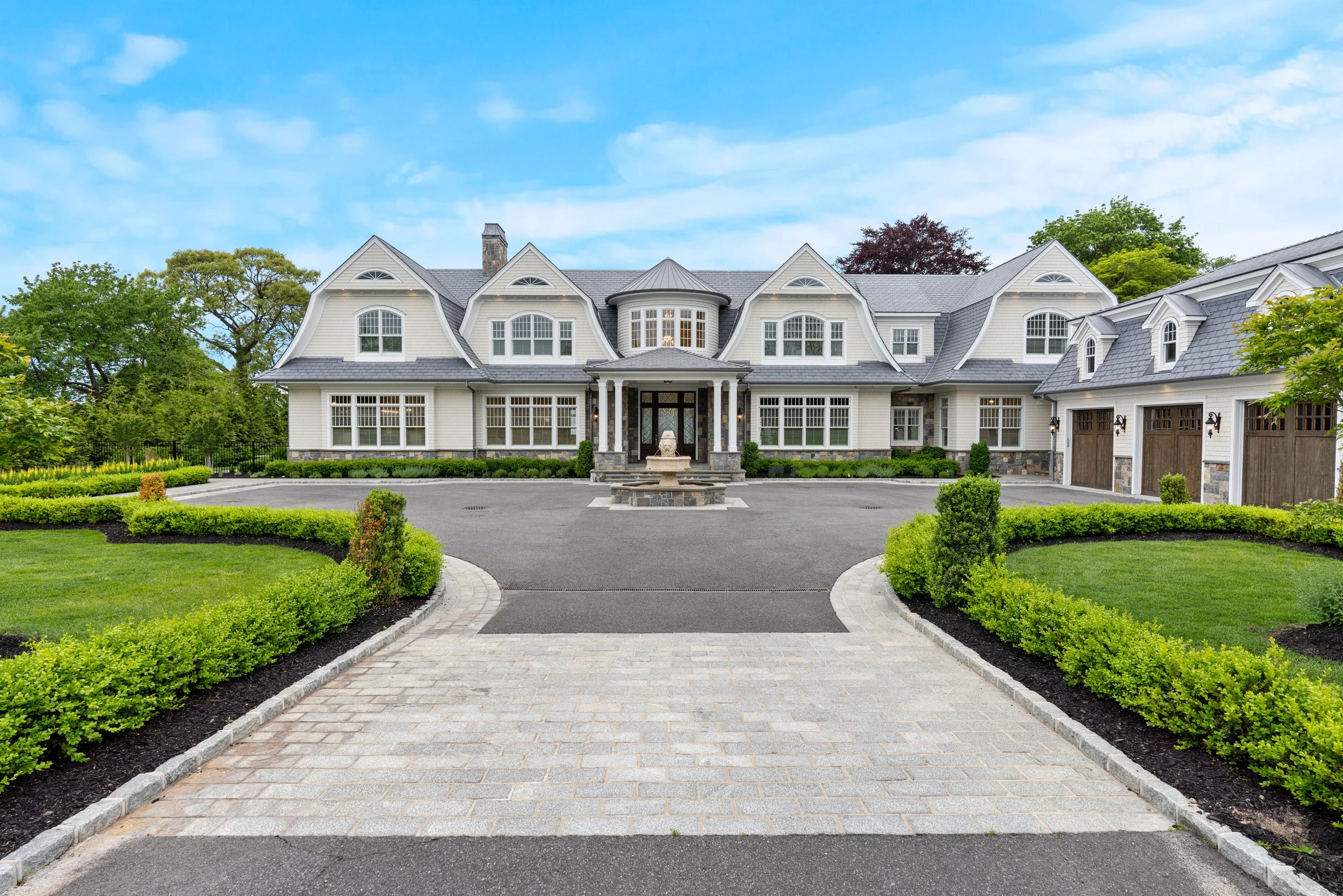 hamptons-luxury-home-exterior-hamptons-photografik-studios.jpg