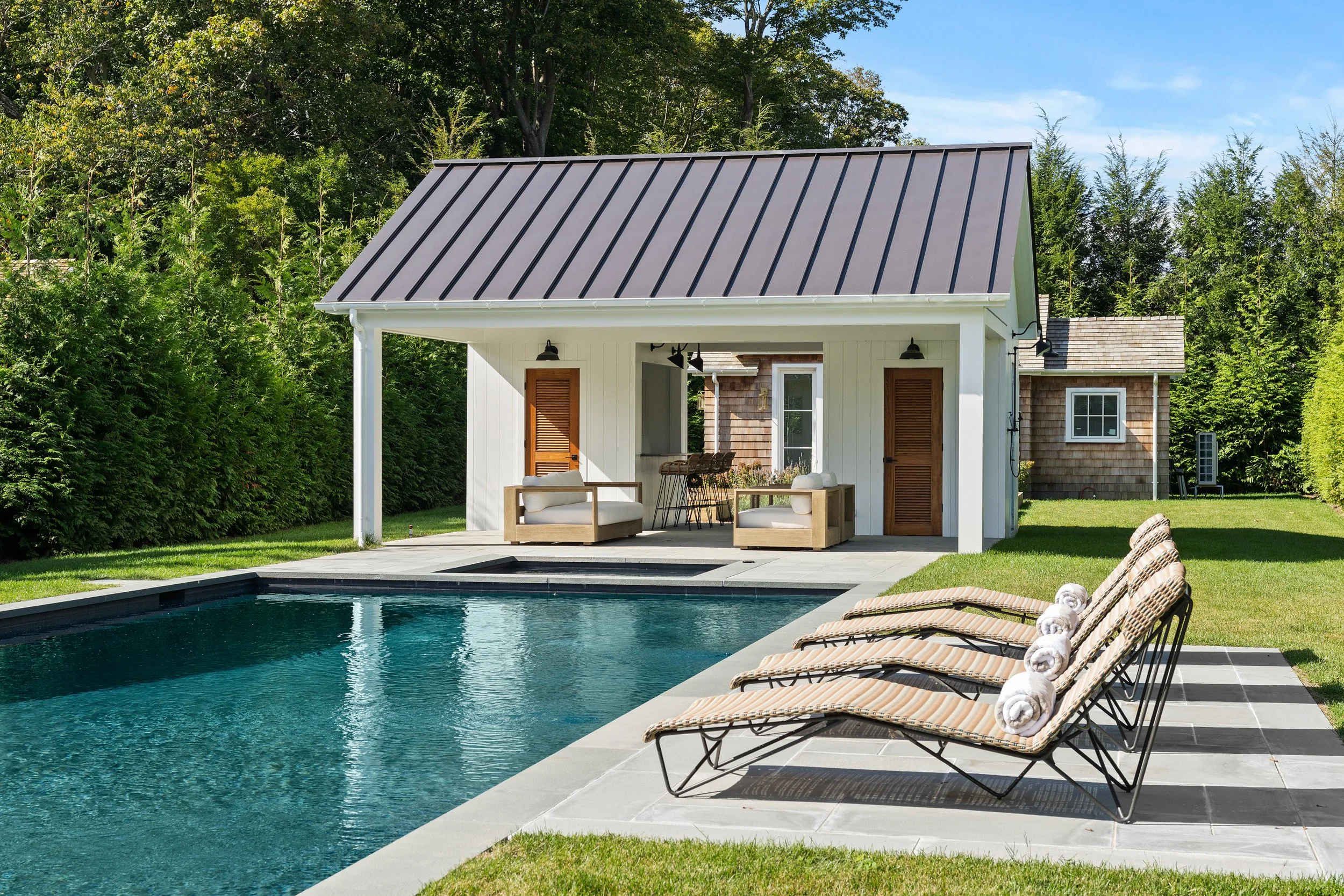 hamptons-luxury-home-pool-photografik-studios.jpg