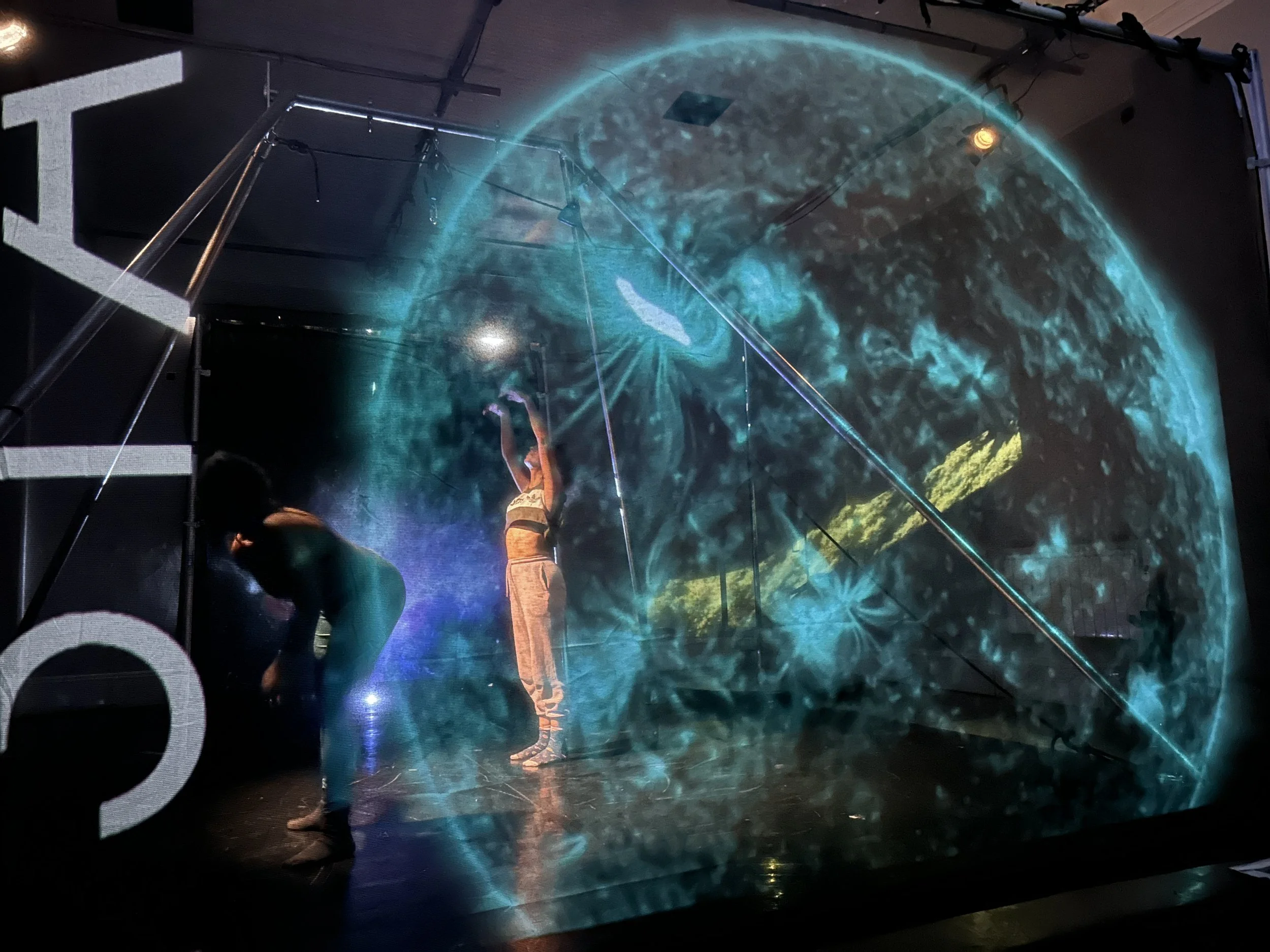  Portal to Another Dimension: A week‑long intensive residency at Battersea Arts Centre with the all‑female, multidisciplinary collective Chanje Kunda, Rebecca Soloman and Fleur Hall.  Working as the lead visual artist, developing visual responses to 