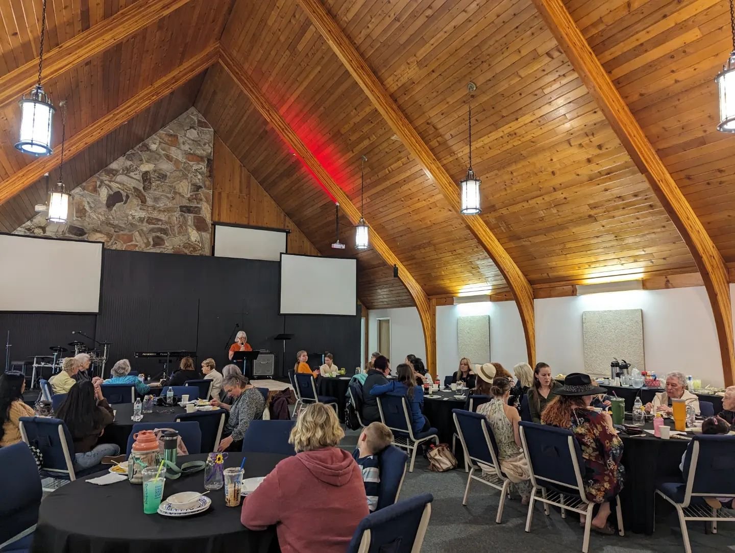 Our ladies event was amazing on Sunday, thank you to everyone who helped make this day possible! We are so grateful for the devotional message and testimony that was shared ❤️

#canyonroadchurchutah #ogdenutahchurch #ogdenutahladieslunch #ogdenutahwo