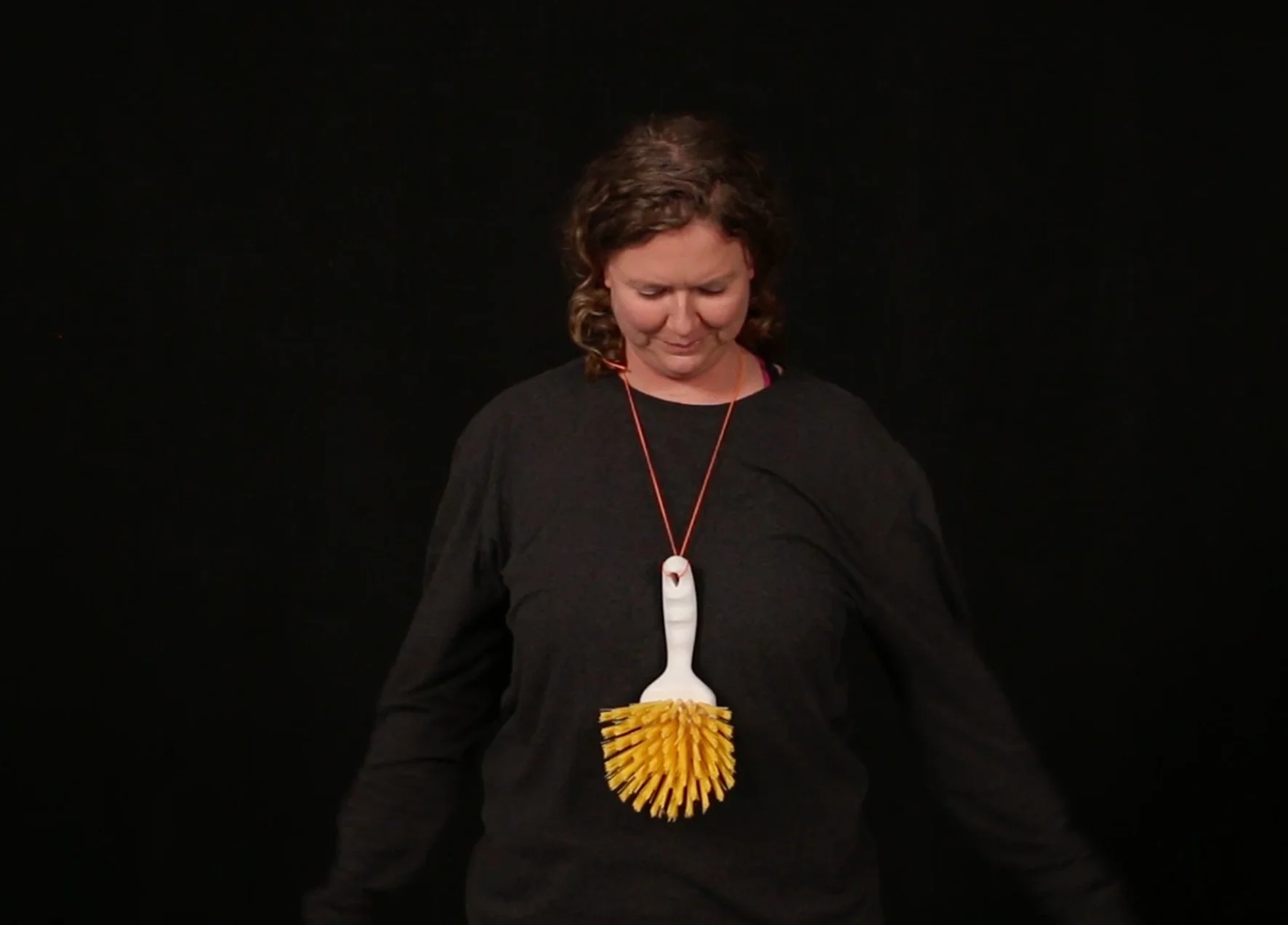Sharon Fitness, Finding Jewelleryness , 2017, digital moving image. Courtesy of the artist