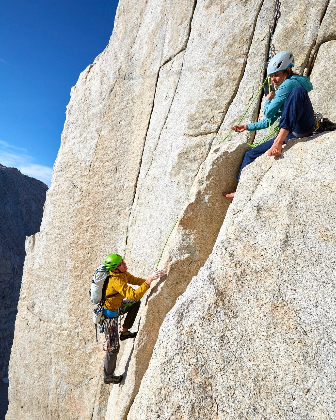 🌄 Know Before You Go: Climbing in the Sierra Nevada 🧗&zwj;♂️
Our friends (yes, actual friends&mdash;not just random responders!) over at @inyosar  work hard to help folks in tough spots. But your safety is your responsibility. A call to SAR doesn&r