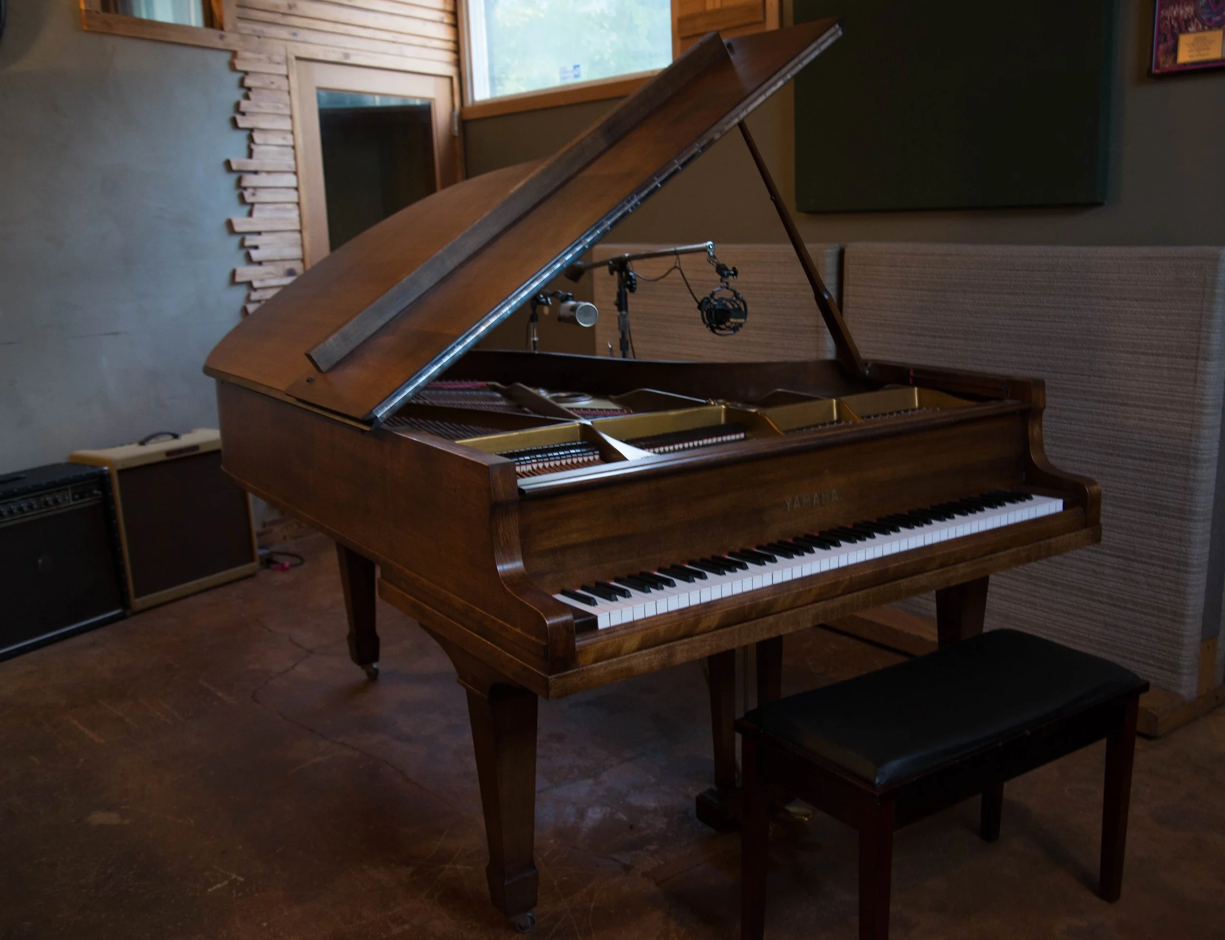 Yamaha Grand Piano recording room at Synergy Productions