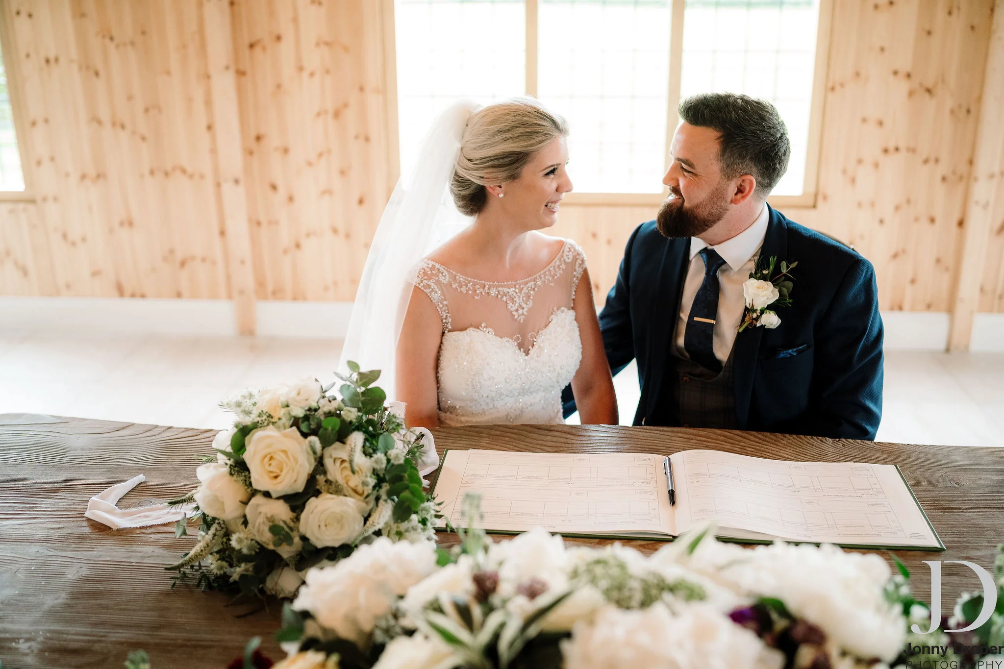 katie&phil-merrydalemanor-hires-310.jpg