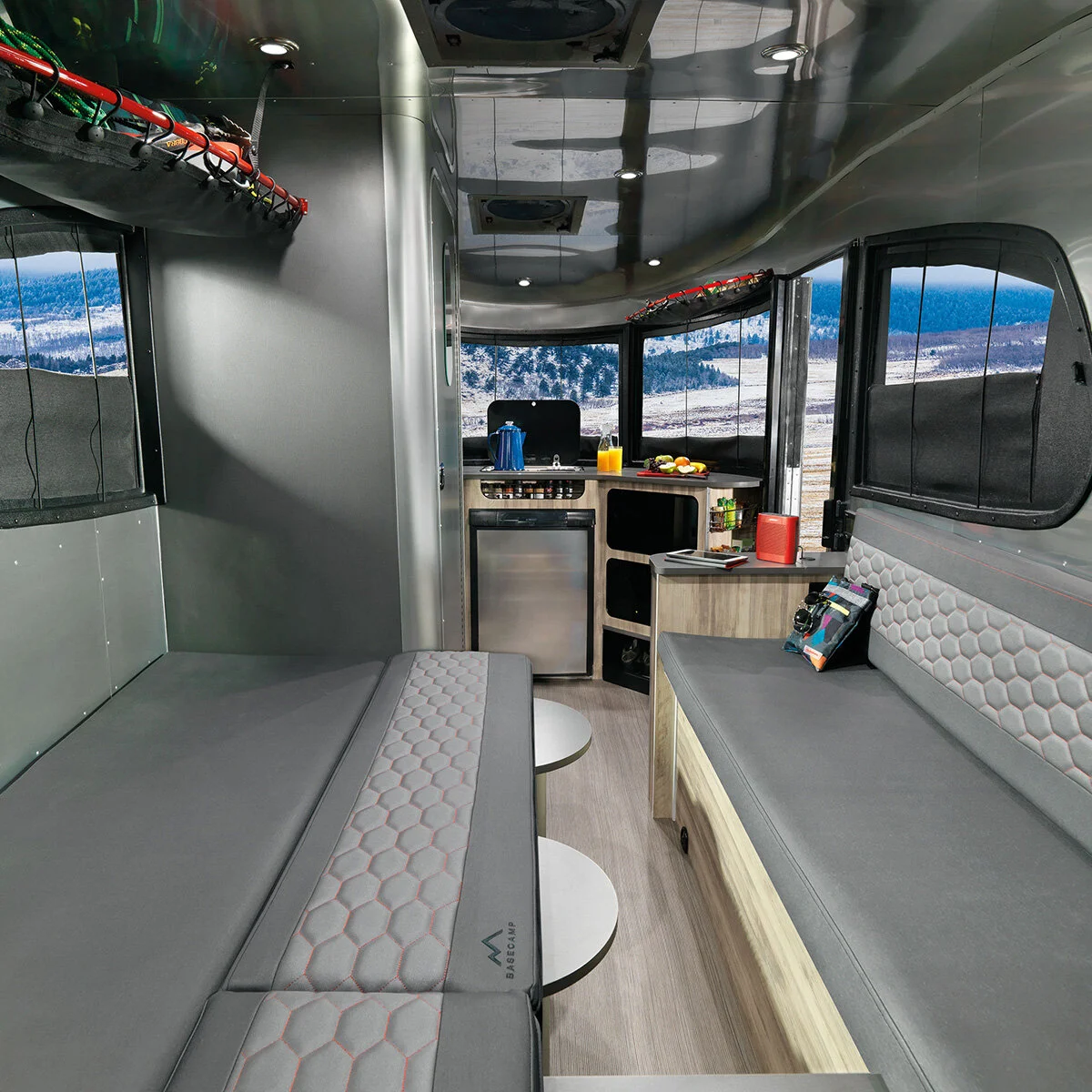 Airstream Basecamp Layout Airstream Basecamp Floor Plan | Floor Roma