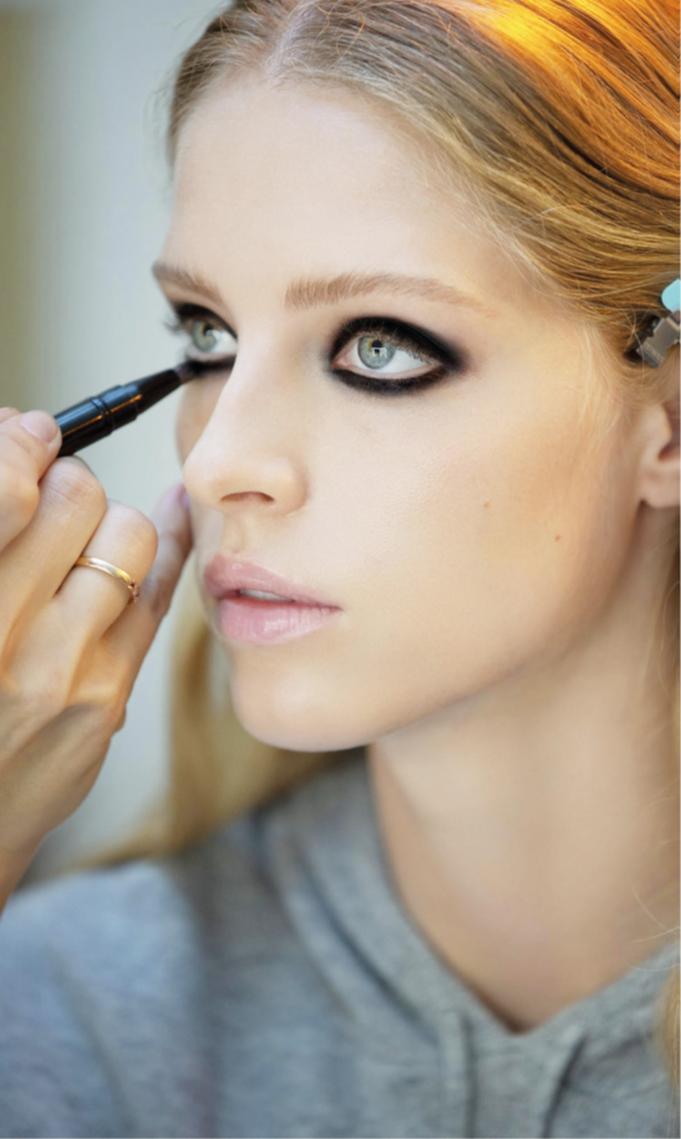 All About The Eyes - Chanel