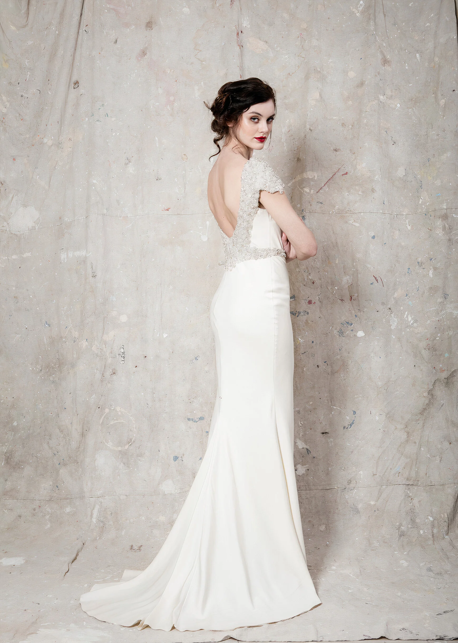 Aimee Gown rental price: €400