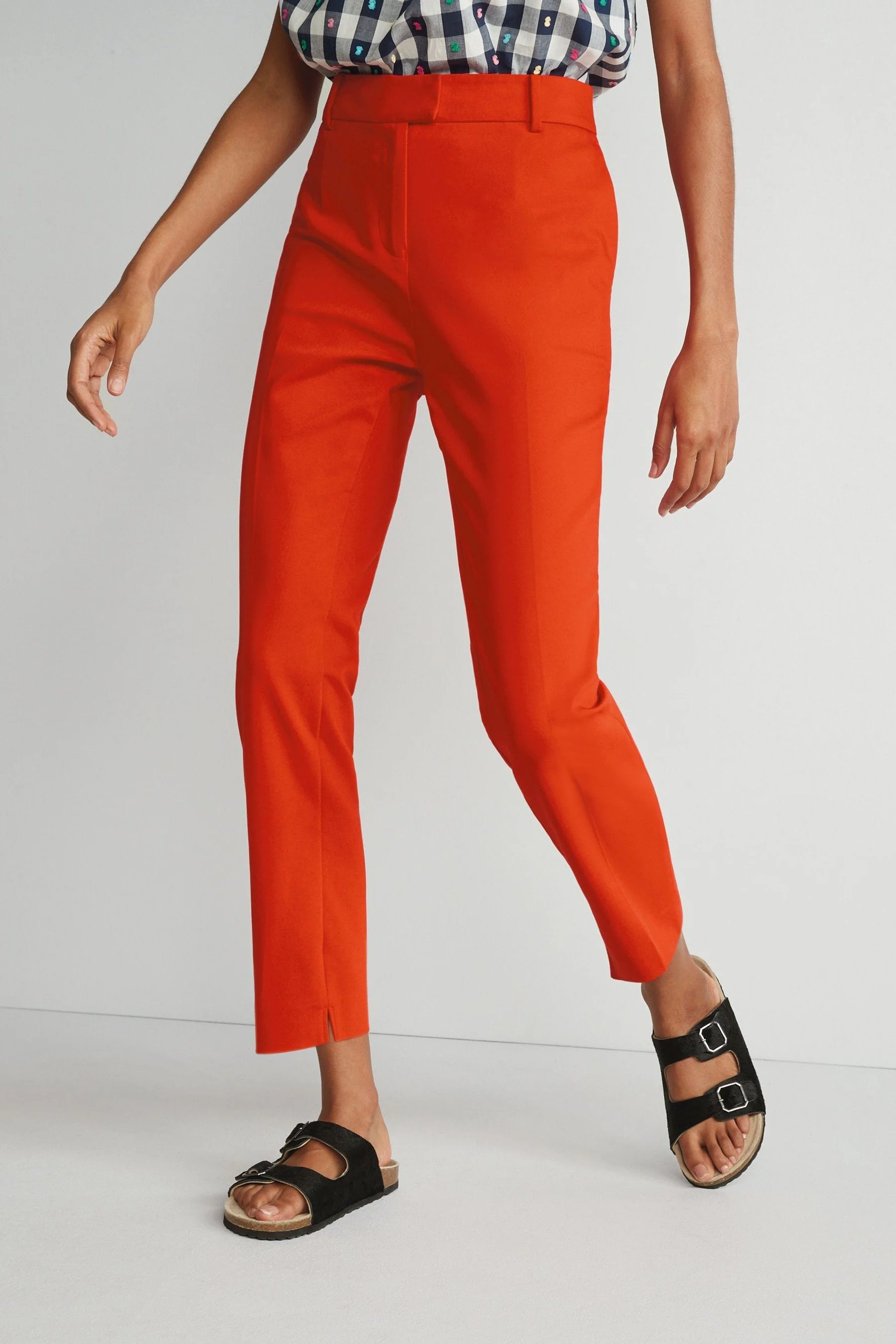 2 NEXT Premium Chinos €15.50