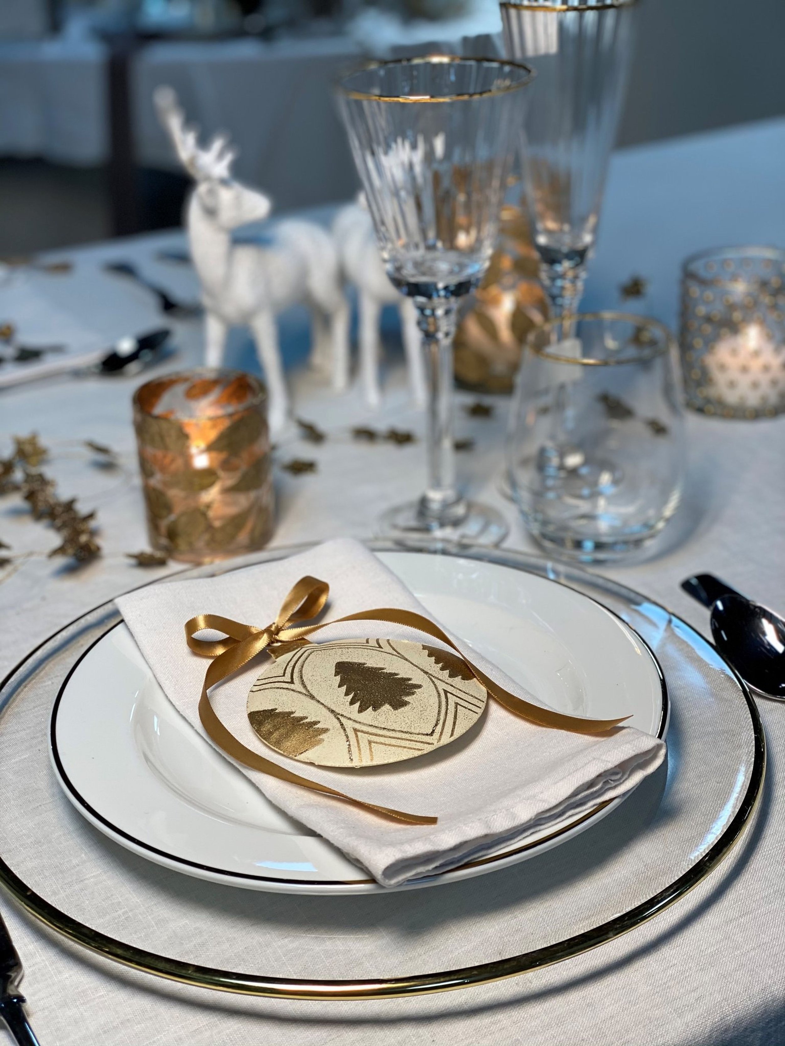 9. HELEN TURKINGTON Gold Christmas Tree Disc Decoration €5 Each