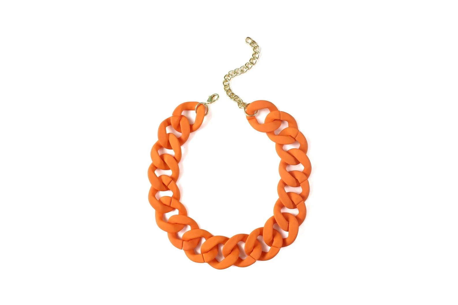 BeneathMyVeilDesigns Chunky Orange Necklace €34.20, 