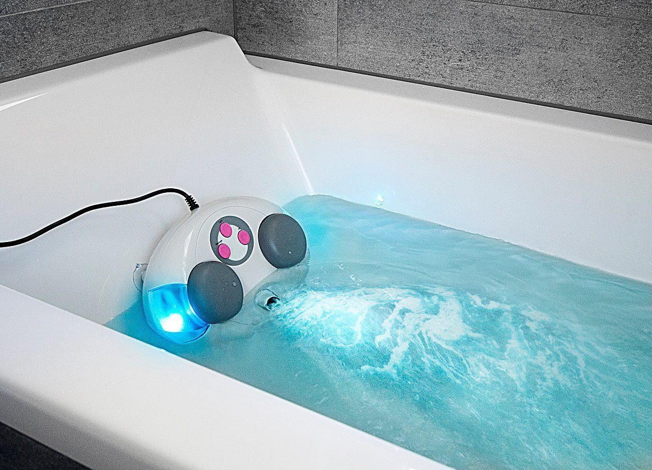 11.MONSTERZEUG Massage Device For The Bath, 3in1 Wellness €99.95, 