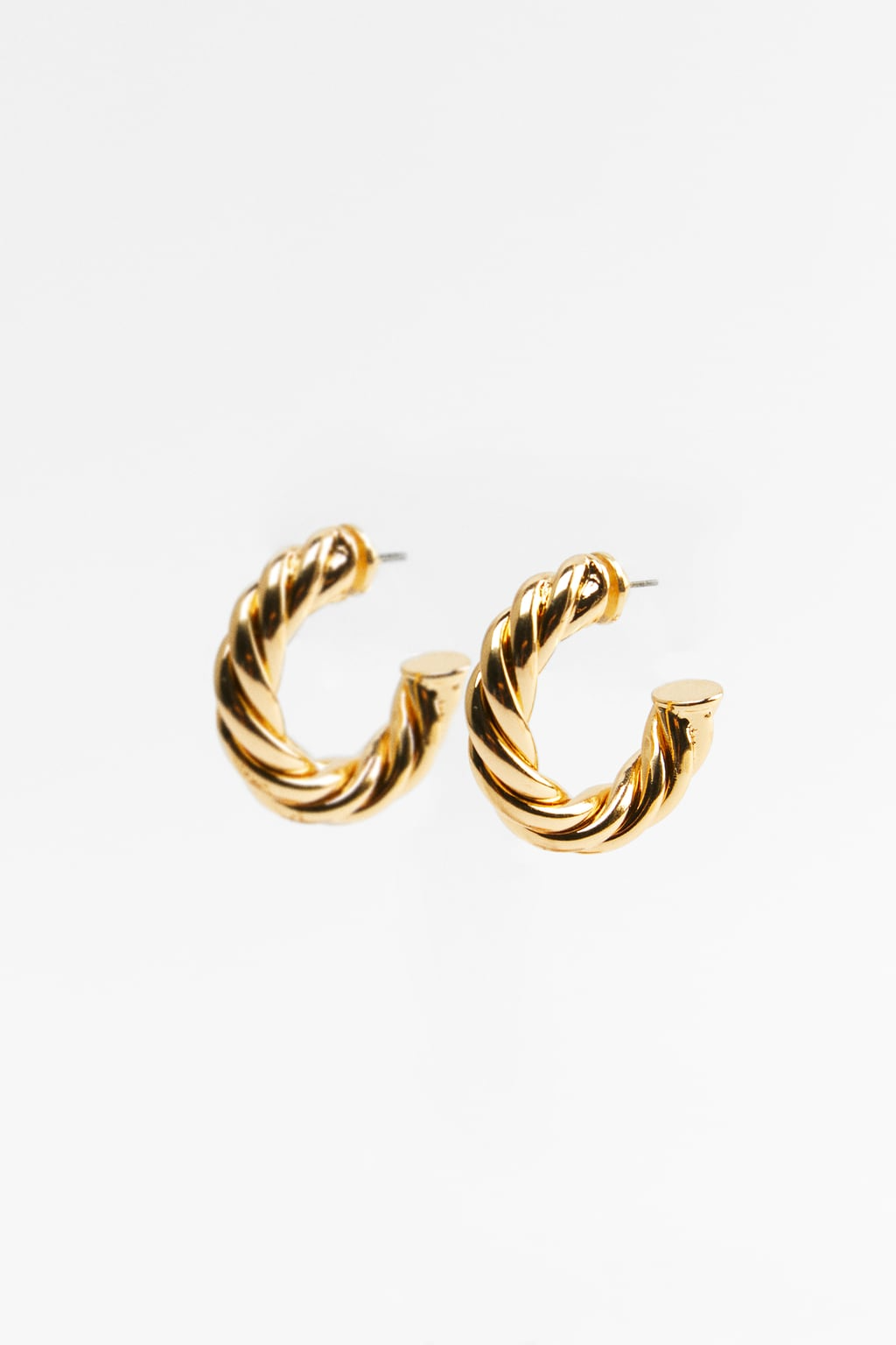 Zara Twisted Hoop Earrings €9.95