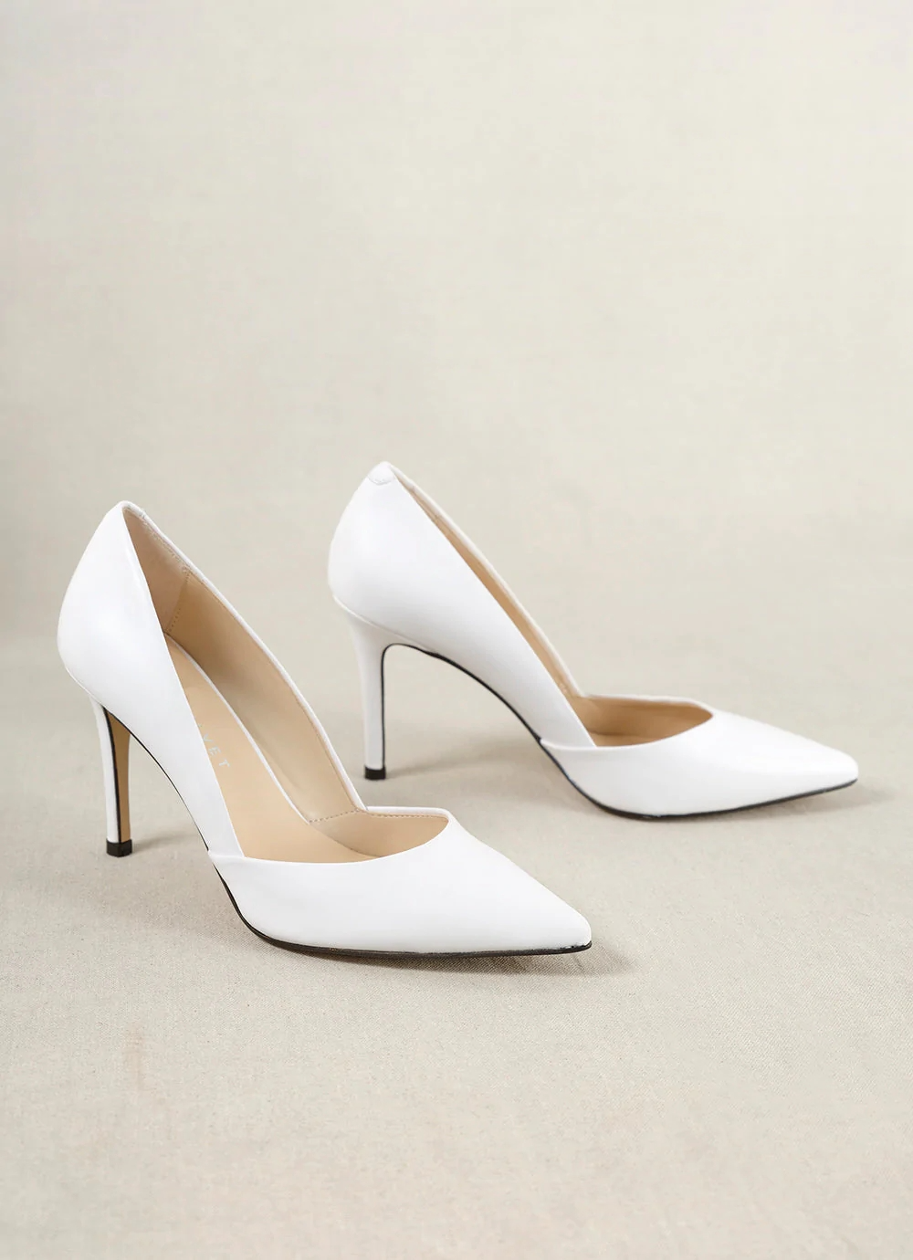 Mint Velvet Skye White Leather Court Shoe €139