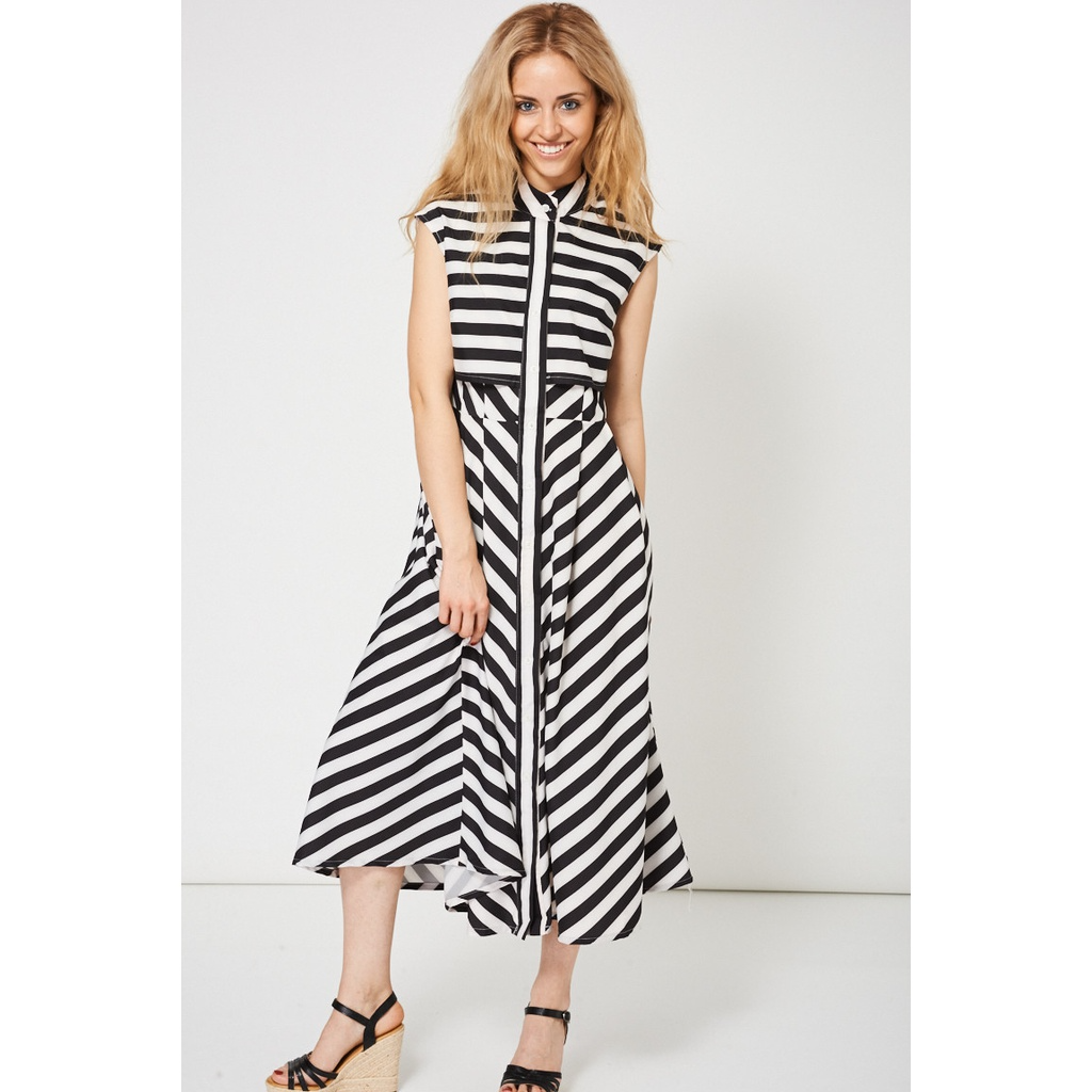 DOLLY &amp; BELLA Monochrome Striped Dress €52