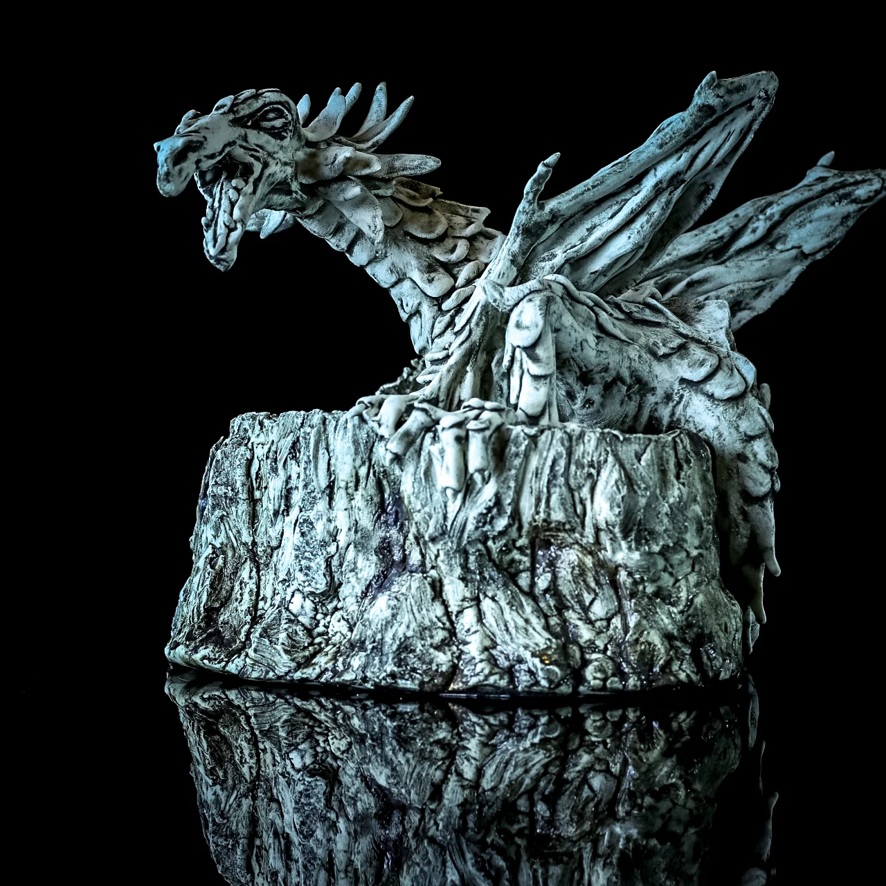 Neisiolth    .      (the insane)