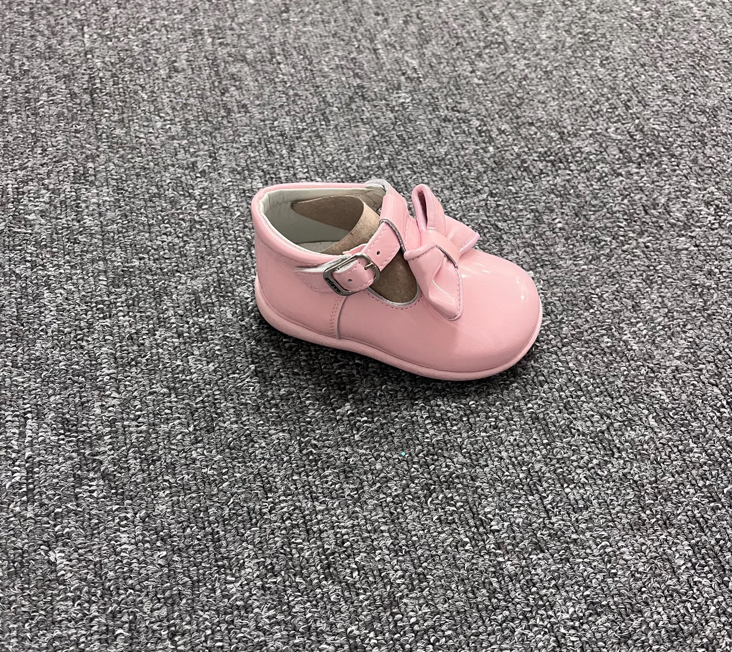 363CF6EB-E8C8-427F-B811-F1993325BF99