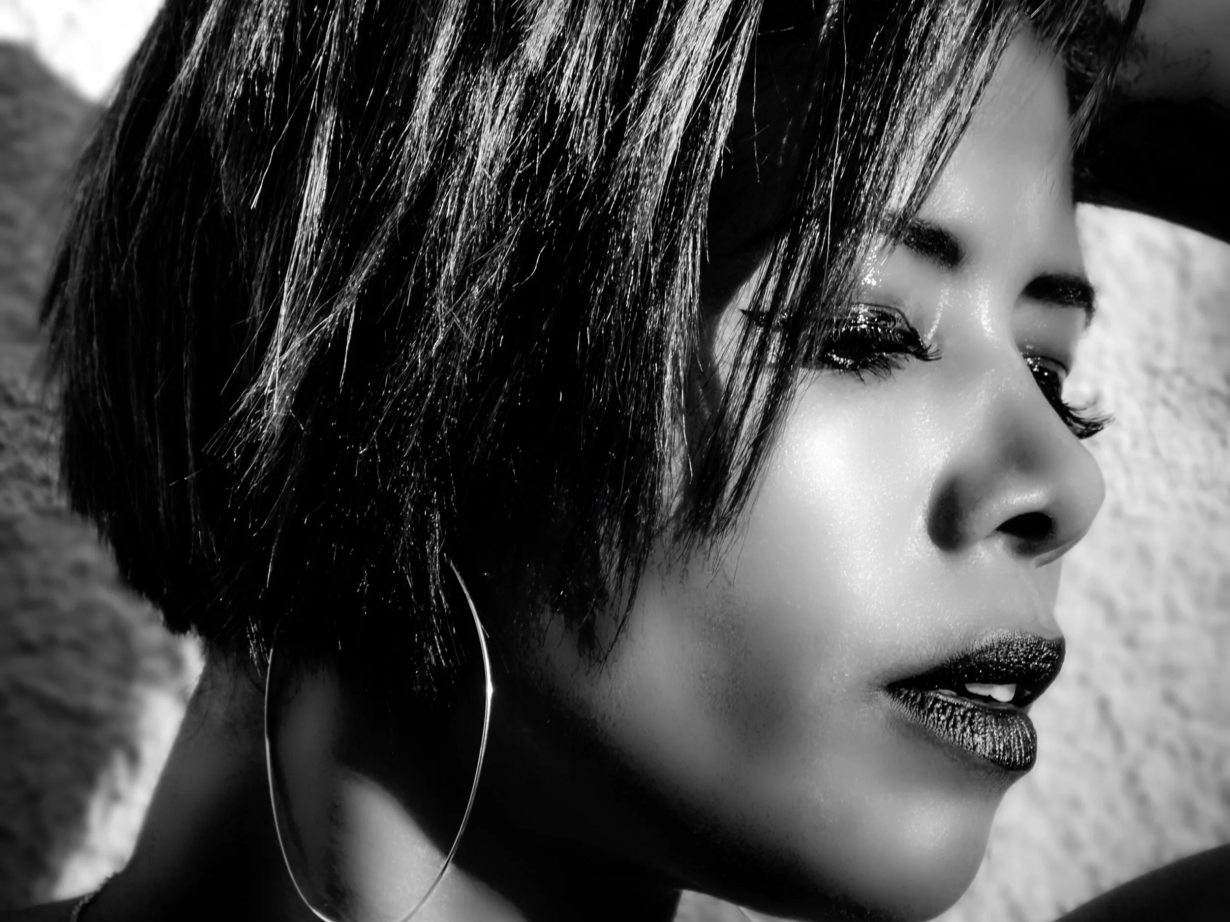 Kelis+Press+Image1+%28credit_+Michael+Mora%29.jpg