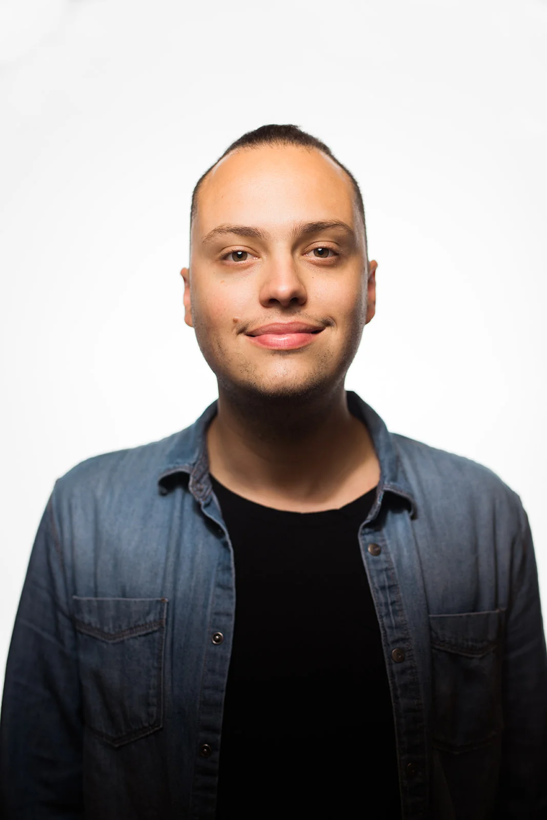 Breno Tonon | Worship Leader & International Connections