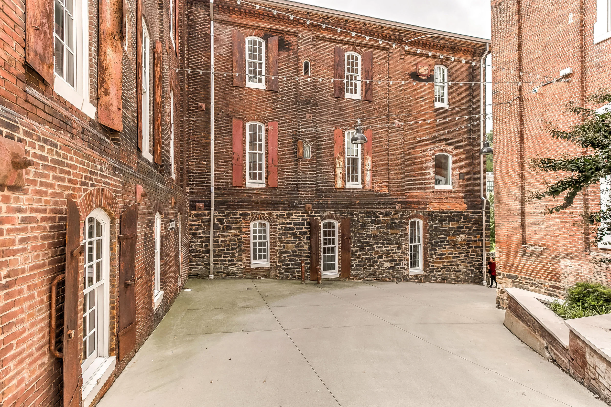 3000 Falls Road-0018.jpg