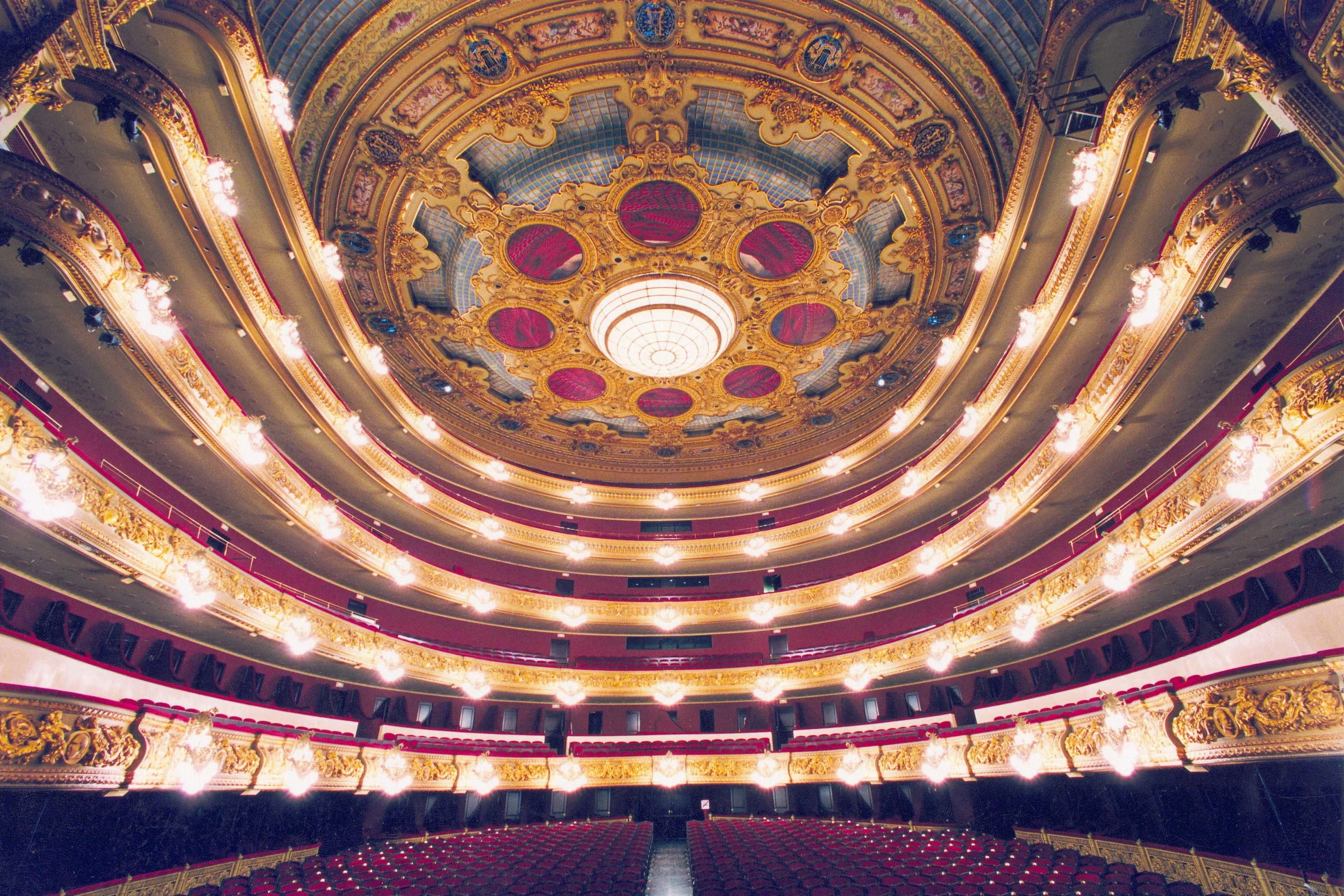 LICEU OPERA SALA.jpg