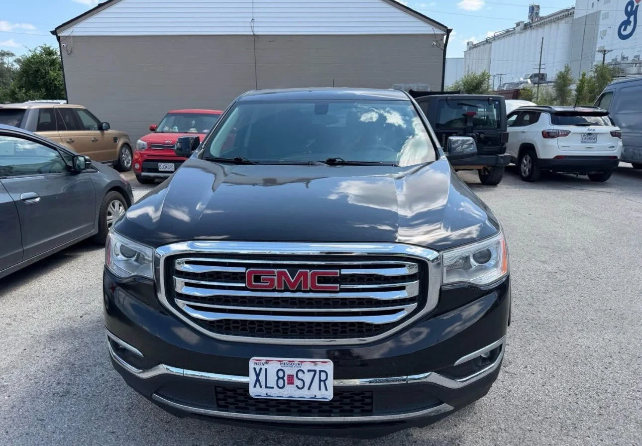 🚗 2019 GMC ACADIA 
🏡 great SUV for your family has 7 seats
🛞NEW tires good for all seasons
📷 rear camera 
💰Priced at $13,850
🤓🙅&zwj;♀️no hidden fee &amp; we do finance
📍109,817 miles

Contact us at 816-602-7891 
Link in bio
View details: http