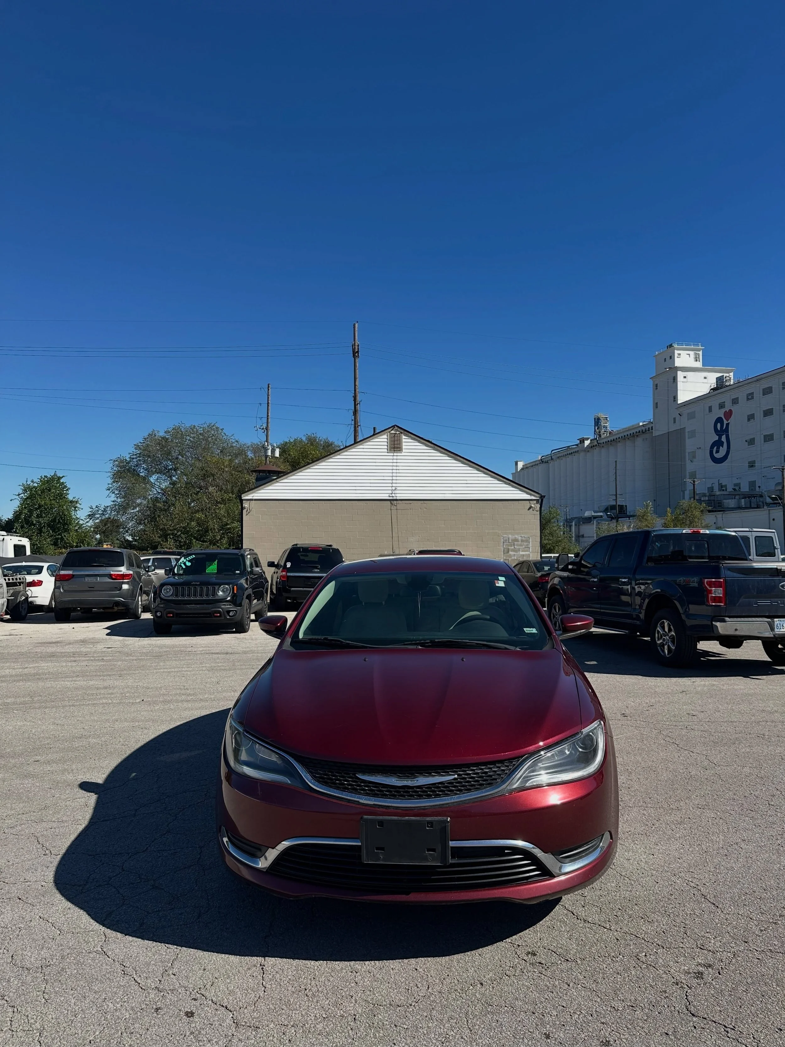 🚗 2015 Chrysler 200 Limited&ndash; Stylish, Comfortable &amp; Reliable Sedan
📍163,478 miles
Looking for a stylish and comfortable sedan? This 2015 Chrysler 200 is a great option for everyday driving, commuting, and getting around town.
✅ Sleek, mod