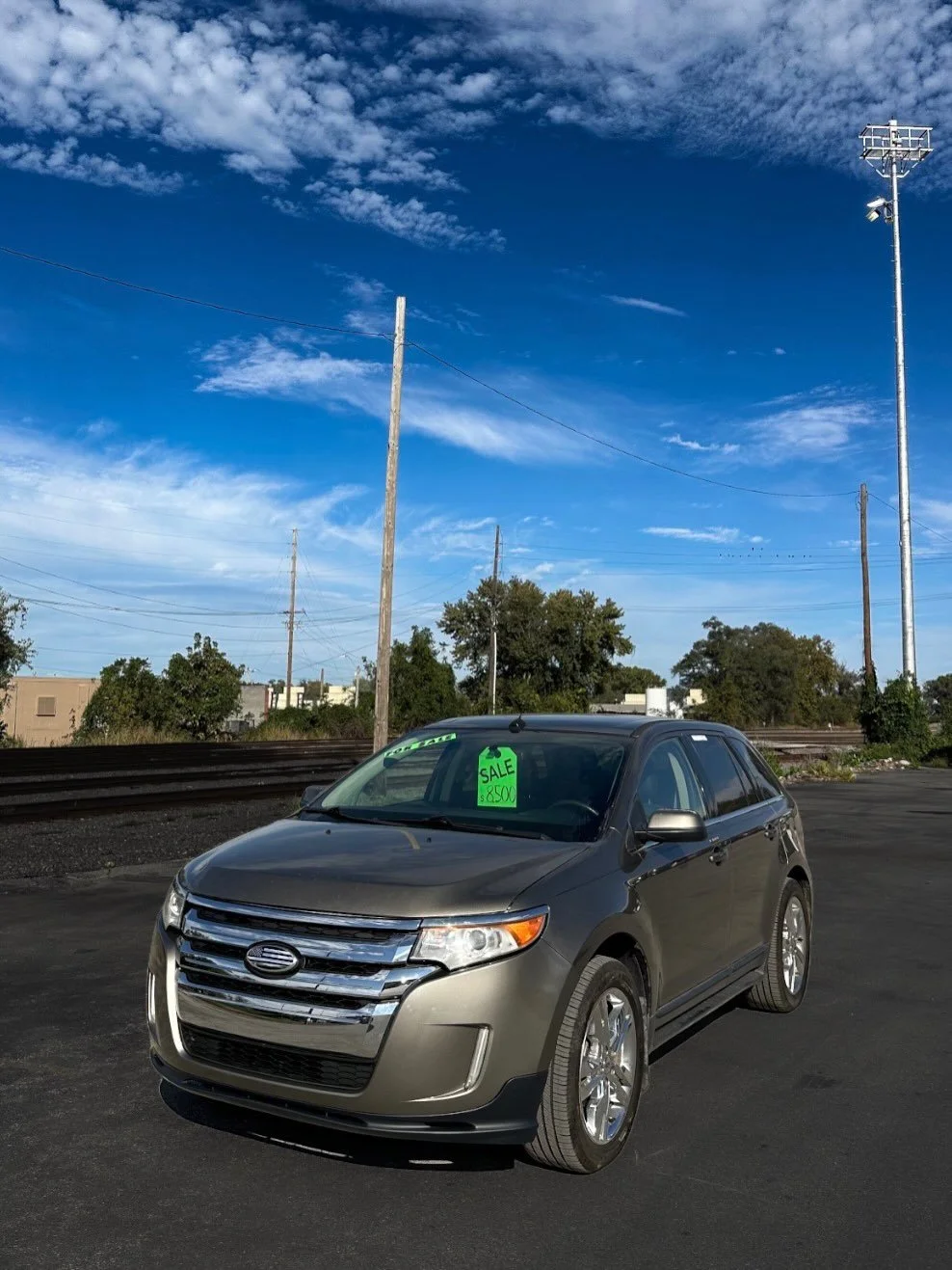 🚗 2013 FORD EDGE LIMITED 
📍124,987 miles
☀️Panoramic sunroof 
 ⚡️Keyless start 
  Leather seats 
  Towing package(hitch) 
  Bluetooth wireless
📷 rear view camera 
💰Priced at $8,500 (all fees and tax included) 
Contact us at 816-602-7891 
Click th