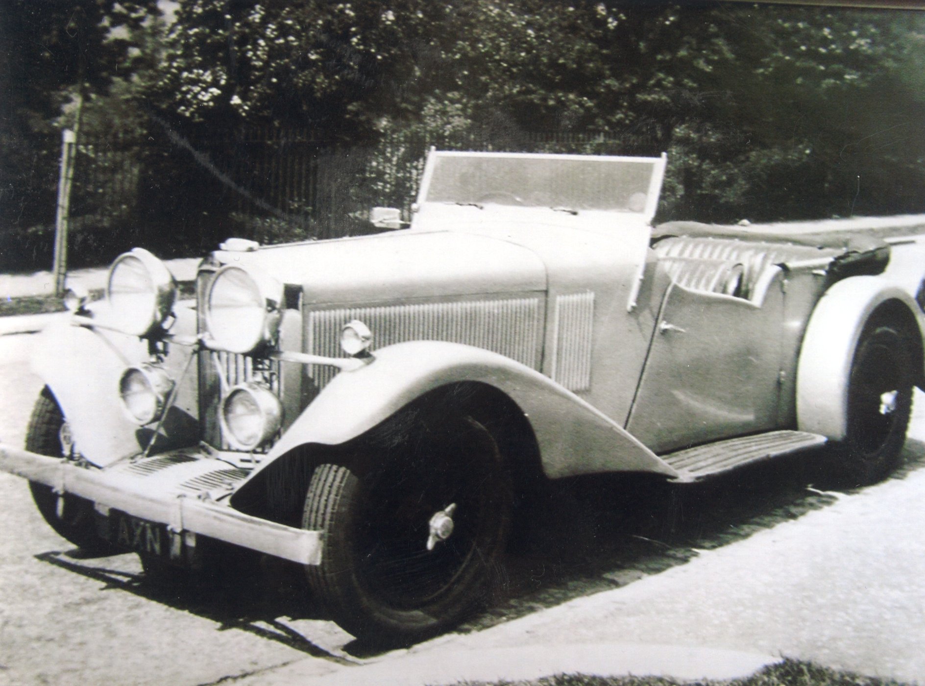 'AXN 1' whilst owned by the Lang family during the 1930s