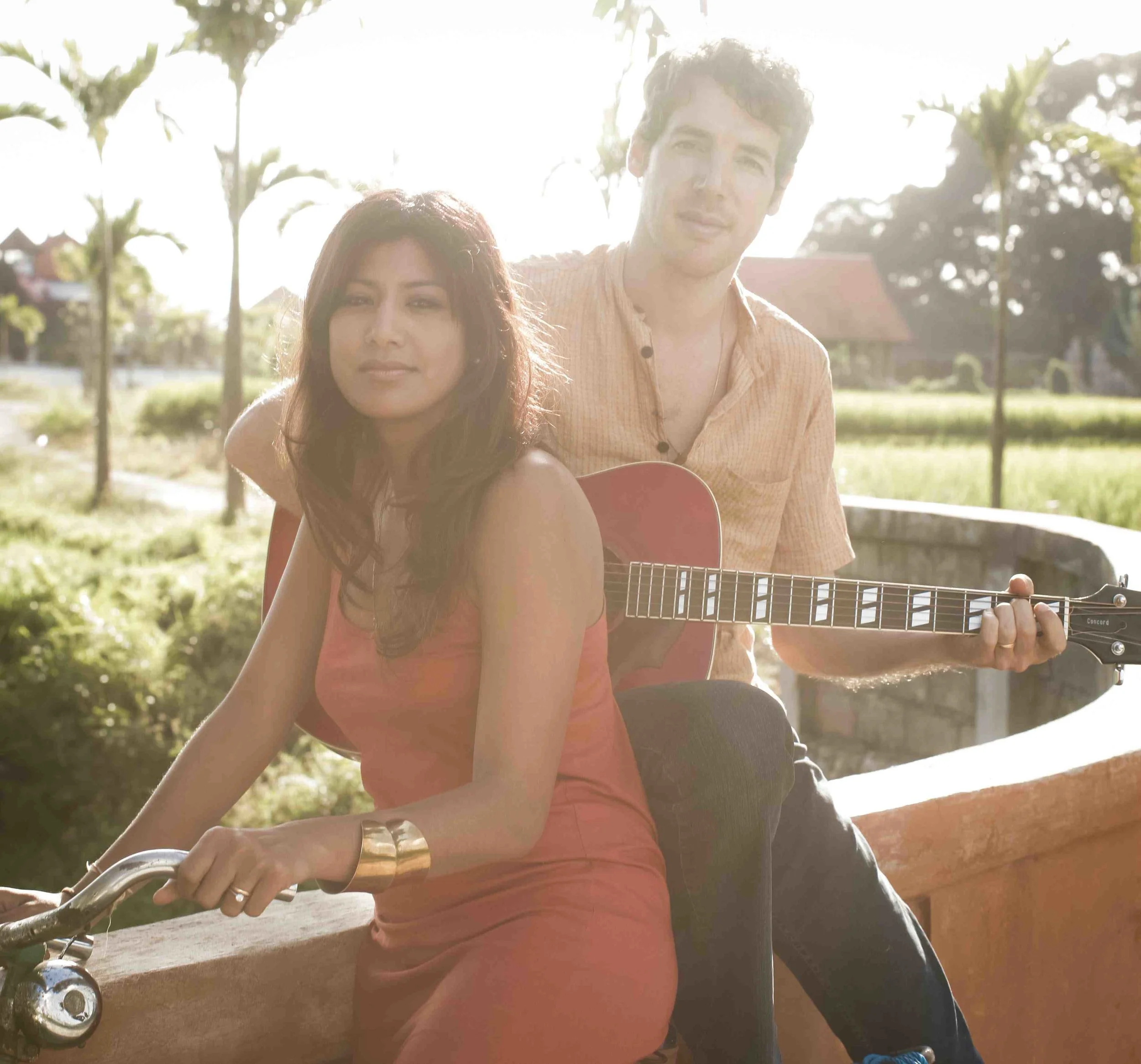 Edo and Jo toured the world playing mantra music