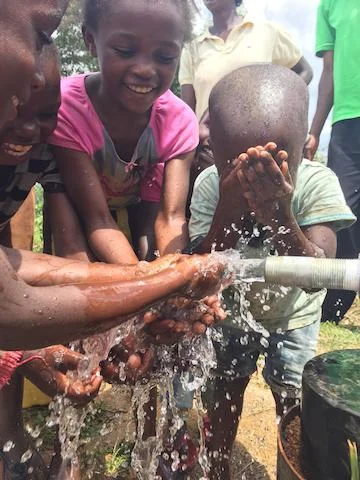 img_3955_copy_borehole_image.jpg