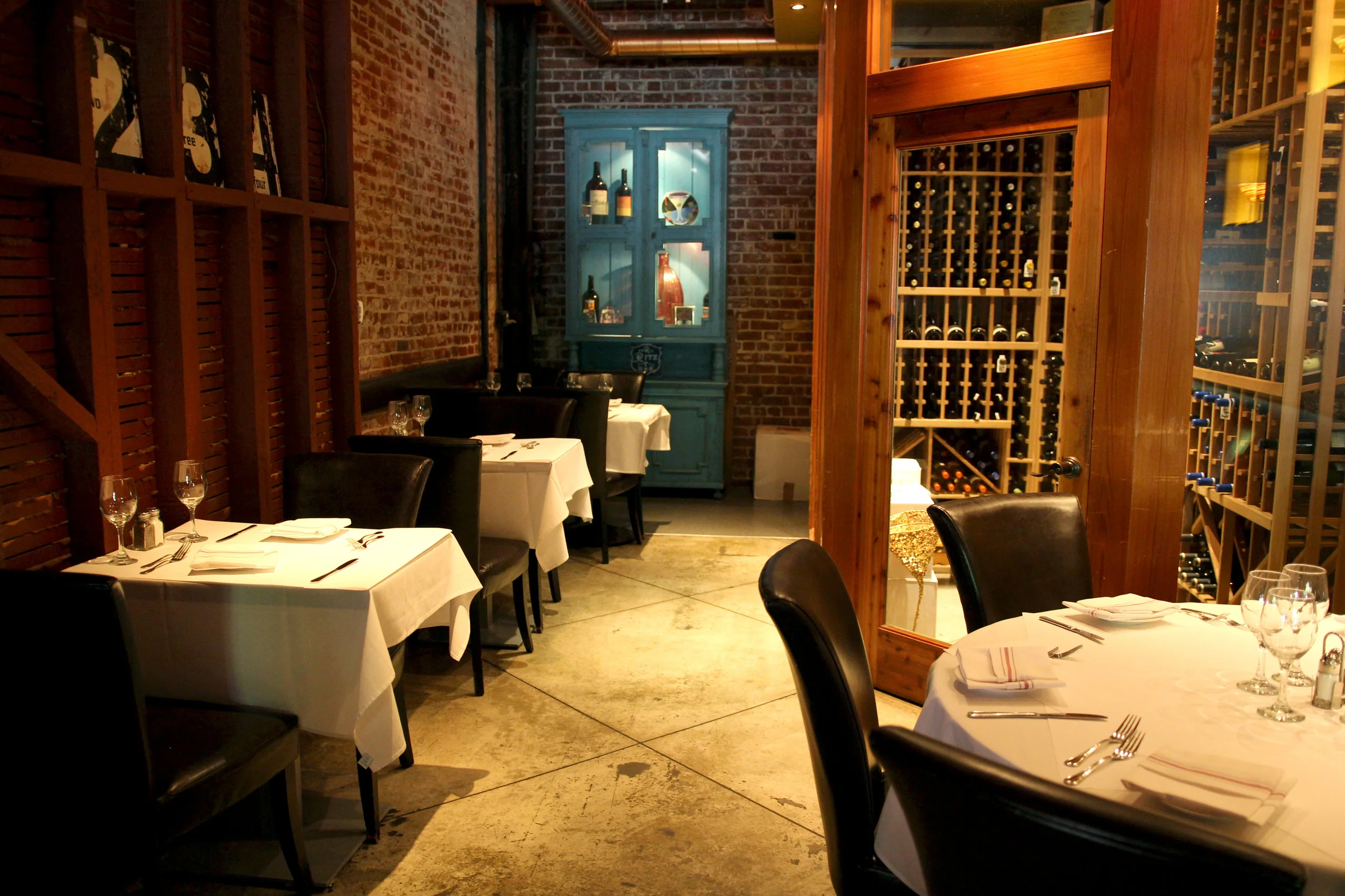 Bistro 29.jpg