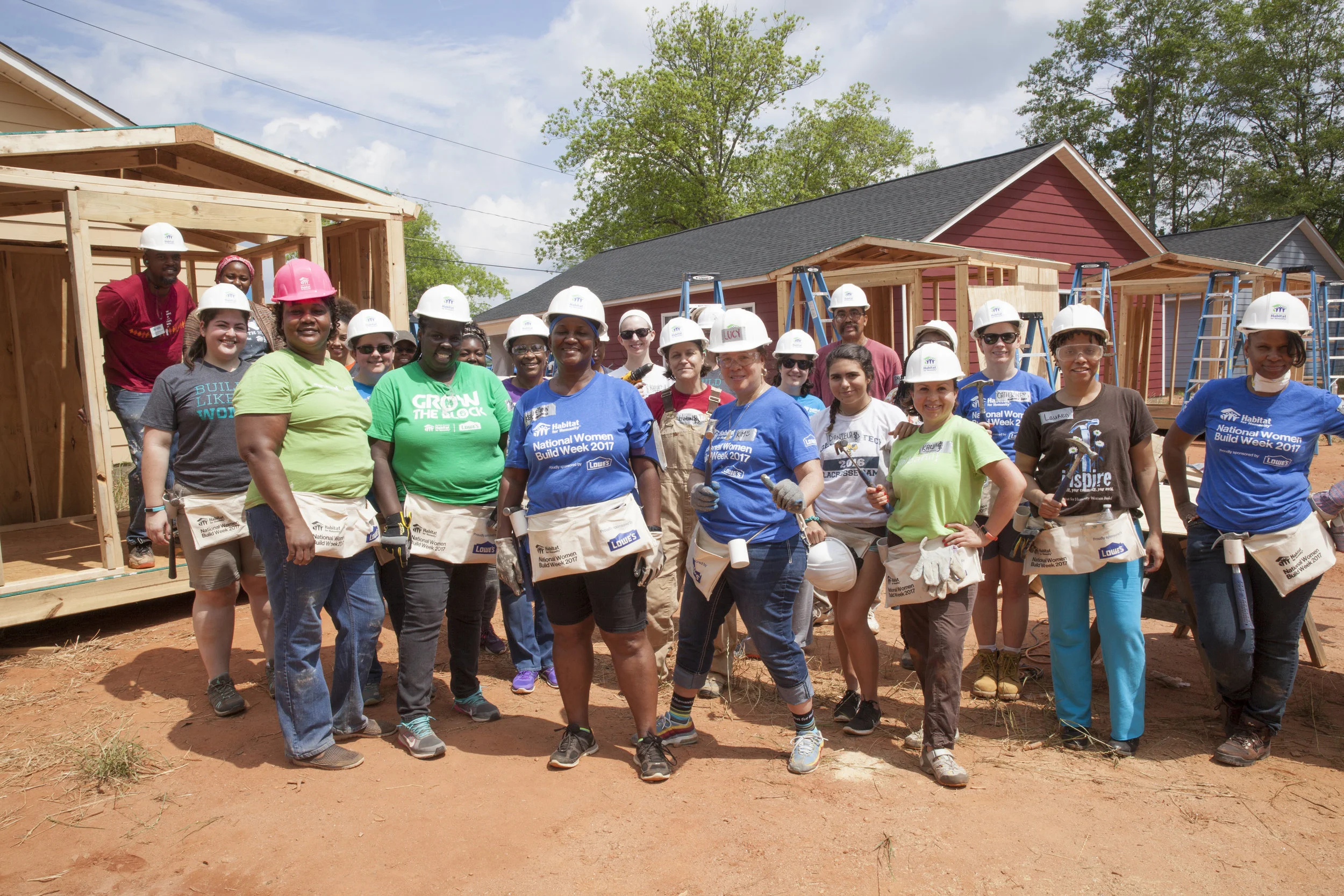 womensbuildgroup.jpg