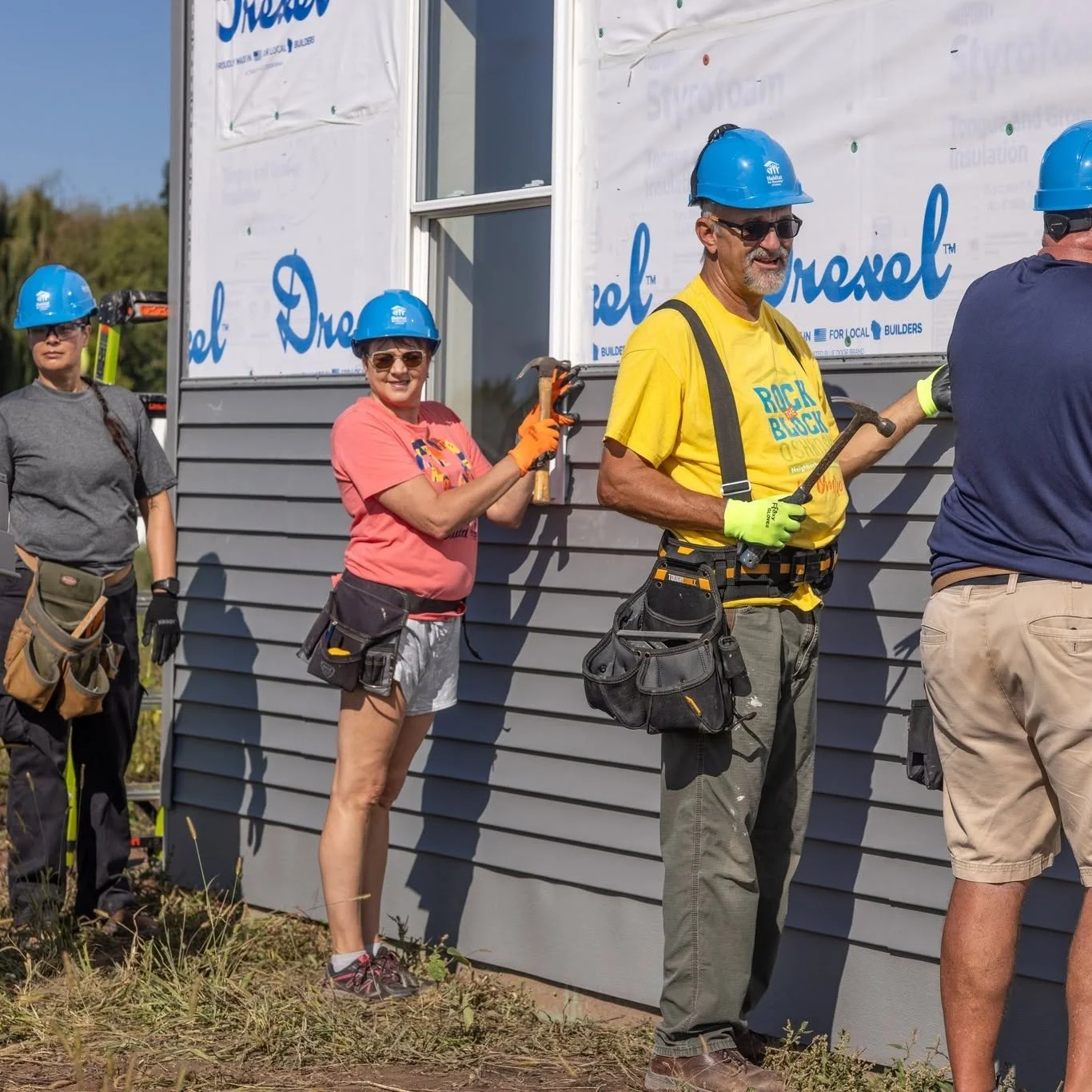 Oshkosh - build volunteers.jpg
