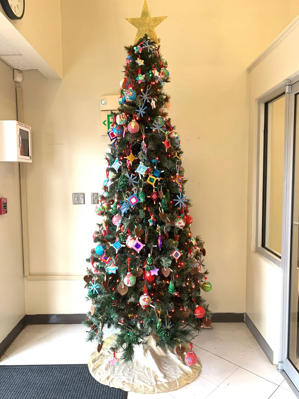 Artist Spotlight: Elementary Christmas tree