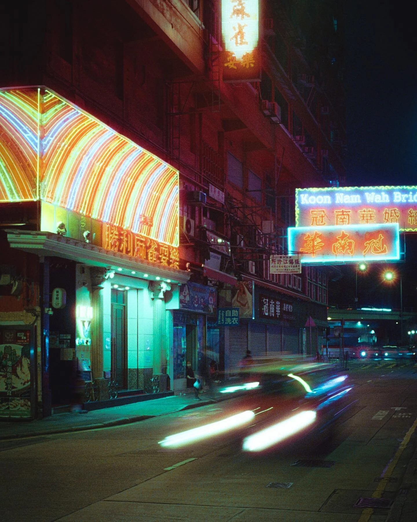 Urban rainbow🌈

#cinestill800t