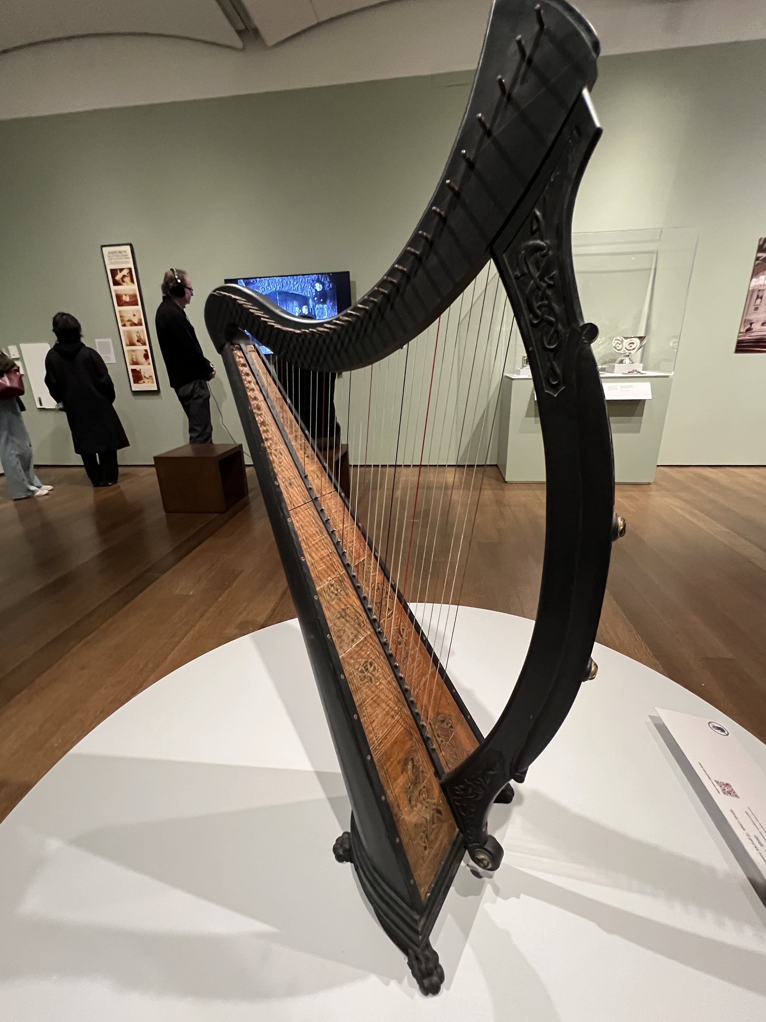 CELTIC ART ACROSS THE AGES - visit exhibit Harvard