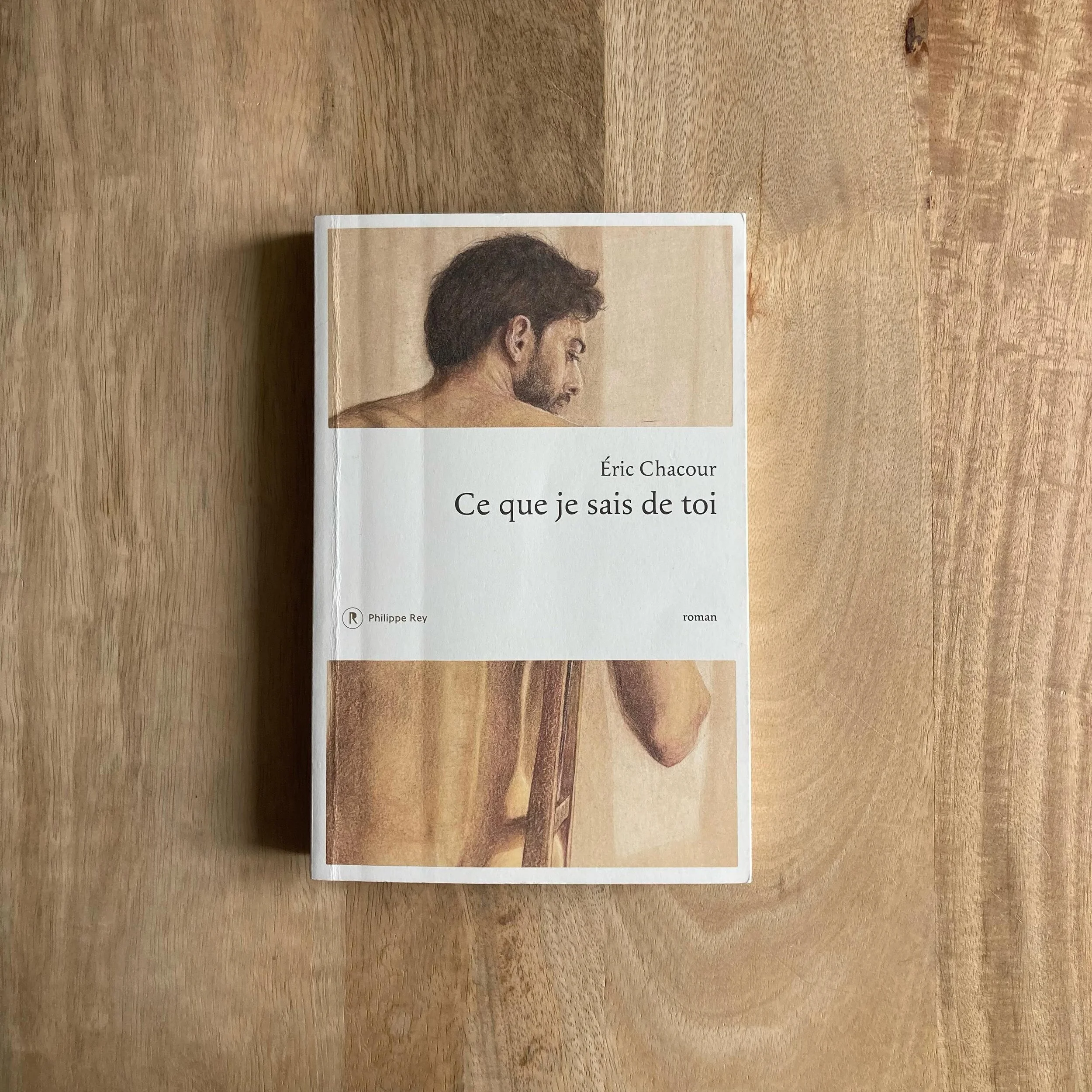 Bouleversant, c'est le mot que m'inspire la lecture du premier roman d'&Eacute;ric Chacour, &laquo; Ce que je sais de toi &raquo;. 

Un roman inattendu, dont le choix de la narration m'a captiv&eacute;e de la premi&egrave;re &agrave; la derni&egrave;