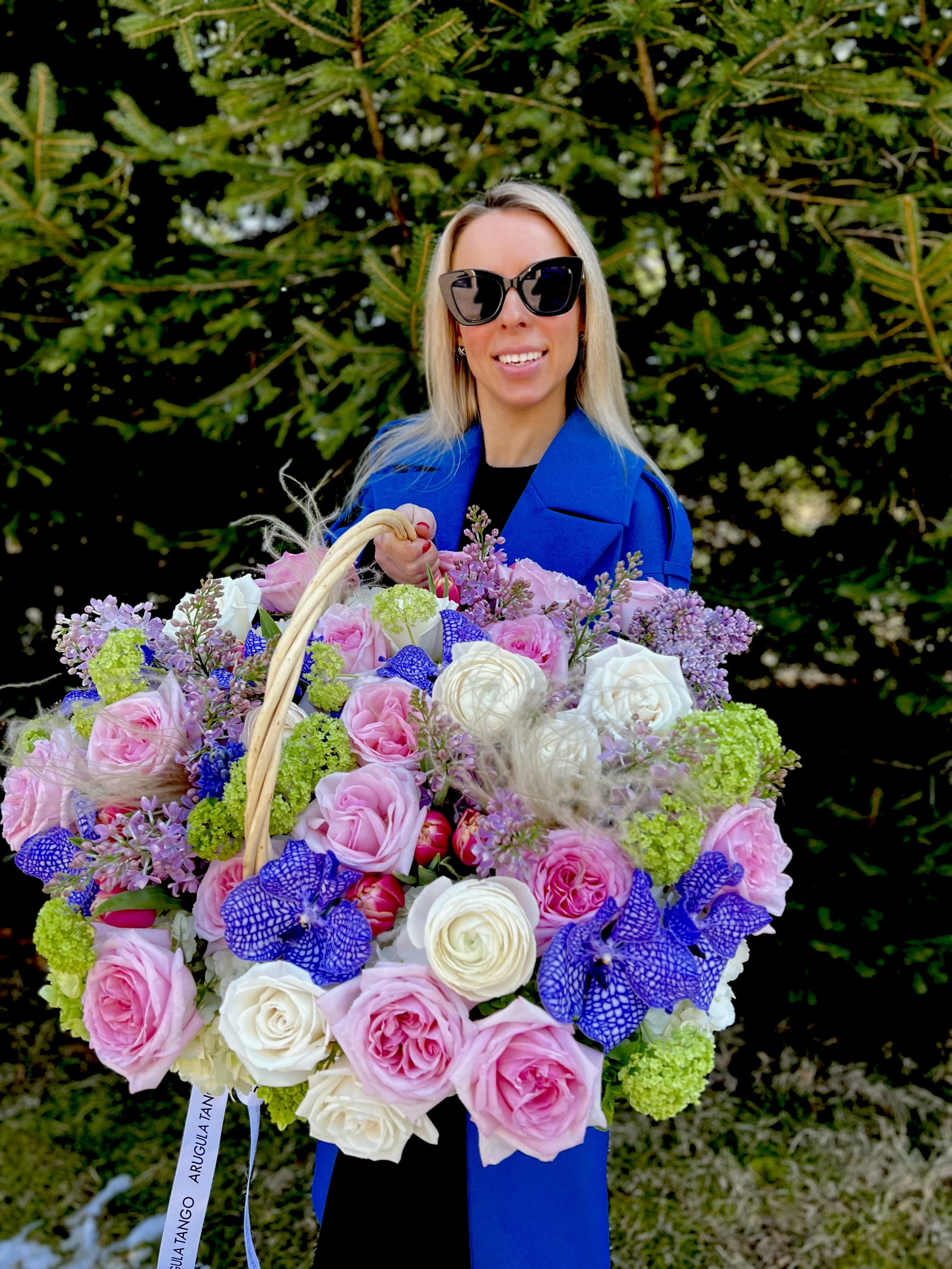 FLOWER BASKET "POEM OF LOVE"
