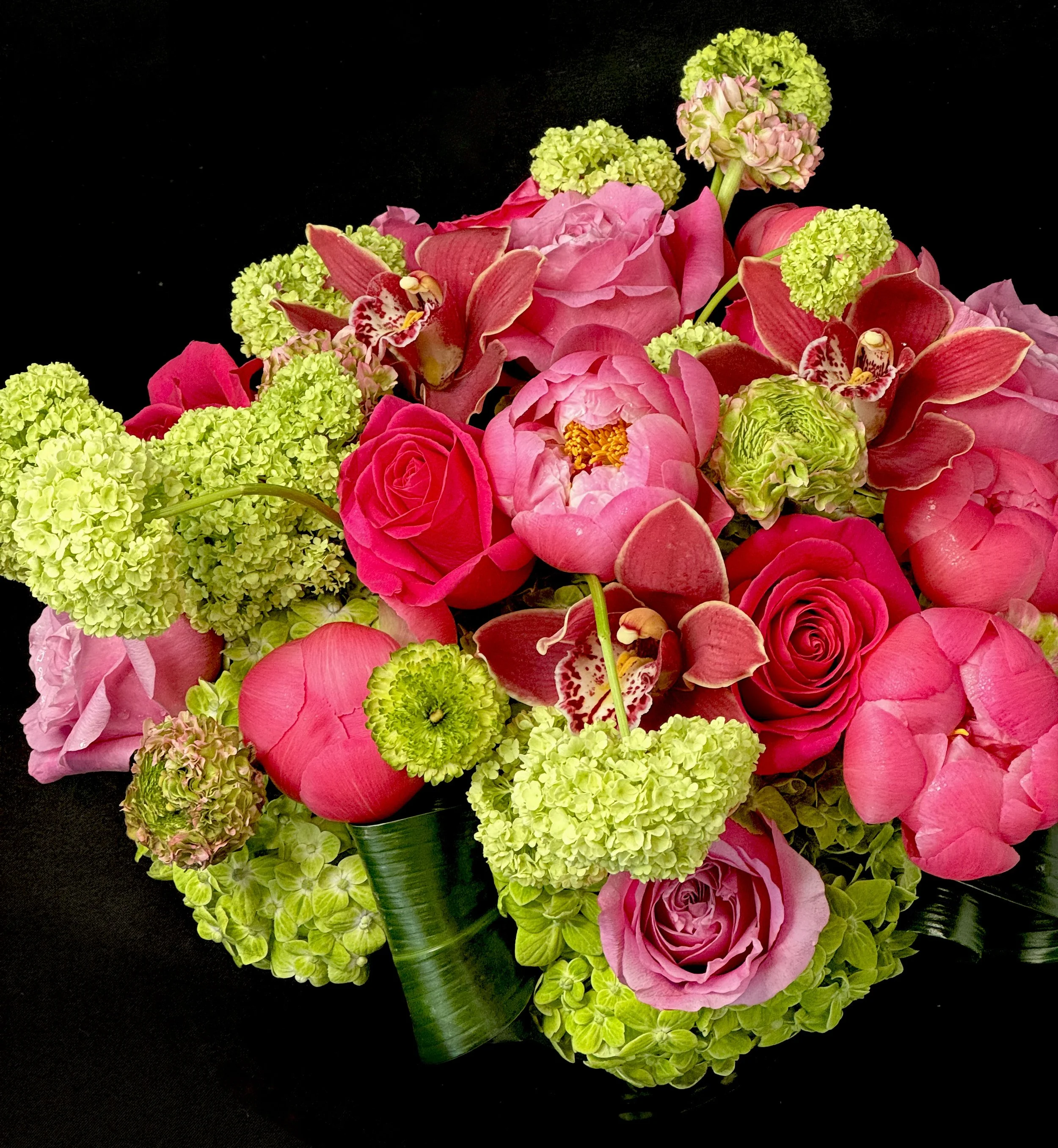 MAMA'S FLOWER FIESTA