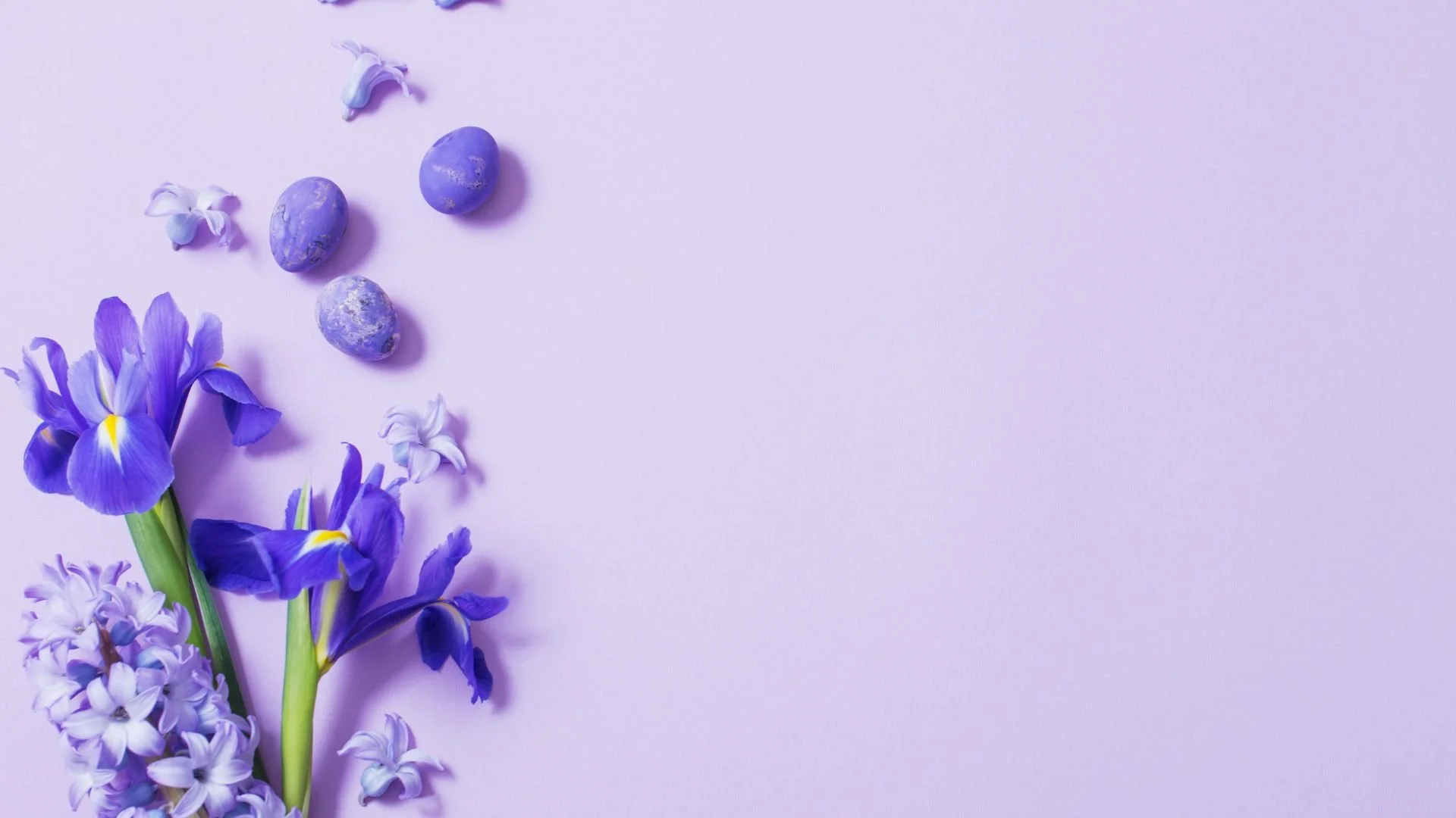 From Church to Family Dinner: Choosing the Right Easter Bouquet for Every Setting